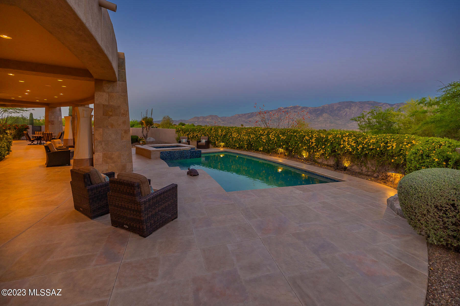 Honey Bee Ridge(The Estates At) - Residential