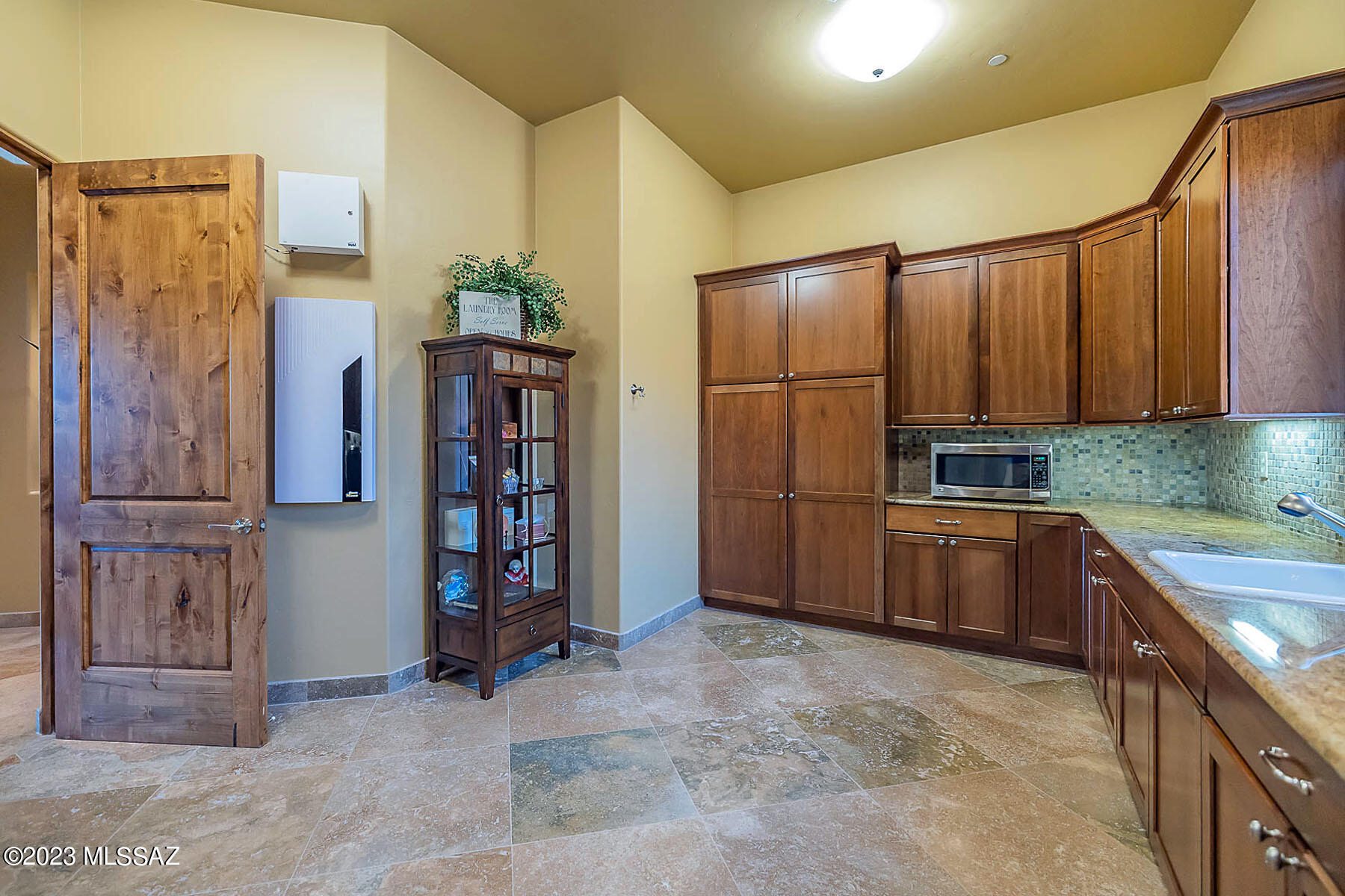 Honey Bee Ridge(The Estates At) - Residential