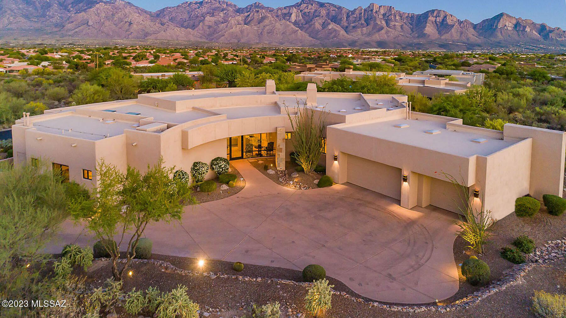 Honey Bee Ridge(The Estates At) - Residential