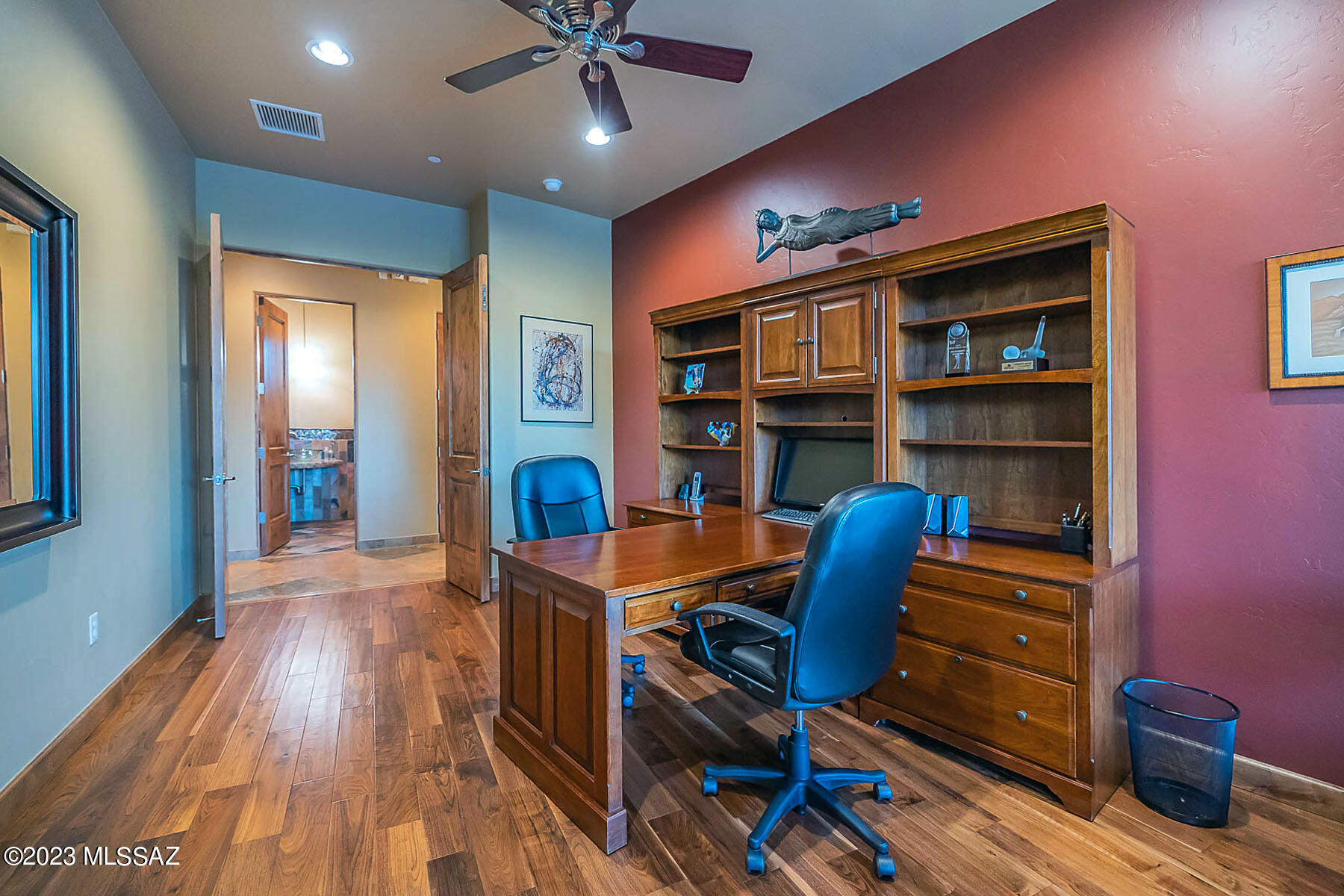 Honey Bee Ridge(The Estates At) - Residential