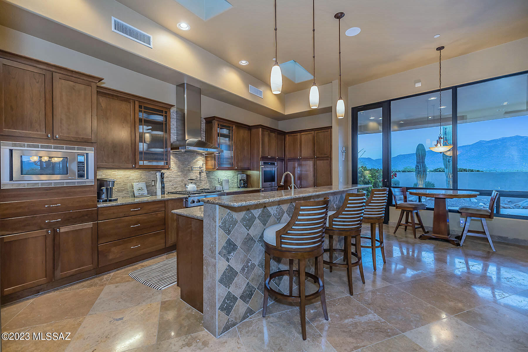 Honey Bee Ridge(The Estates At) - Residential
