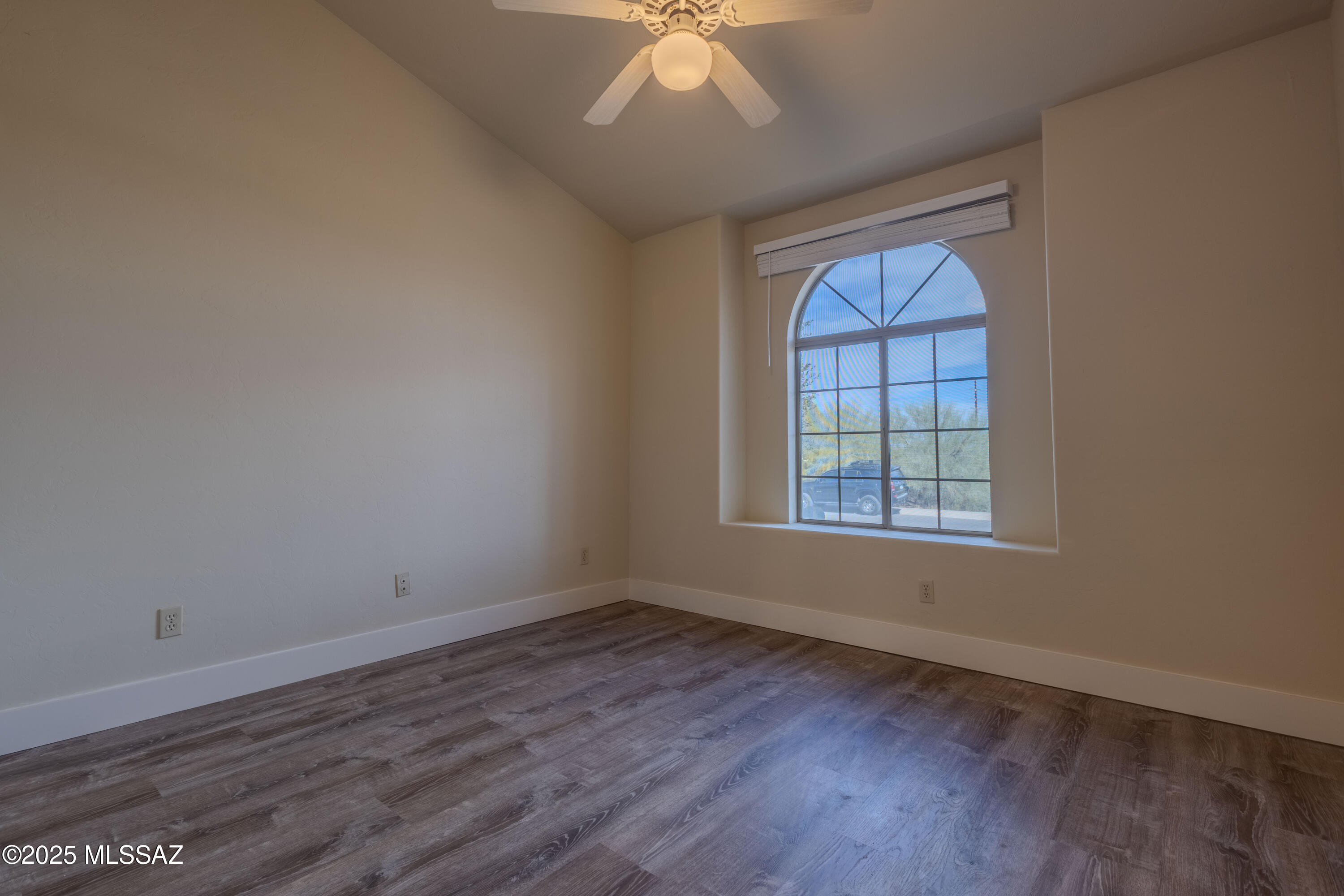 Colonia De Los Alamos - Desert Creek - Residential