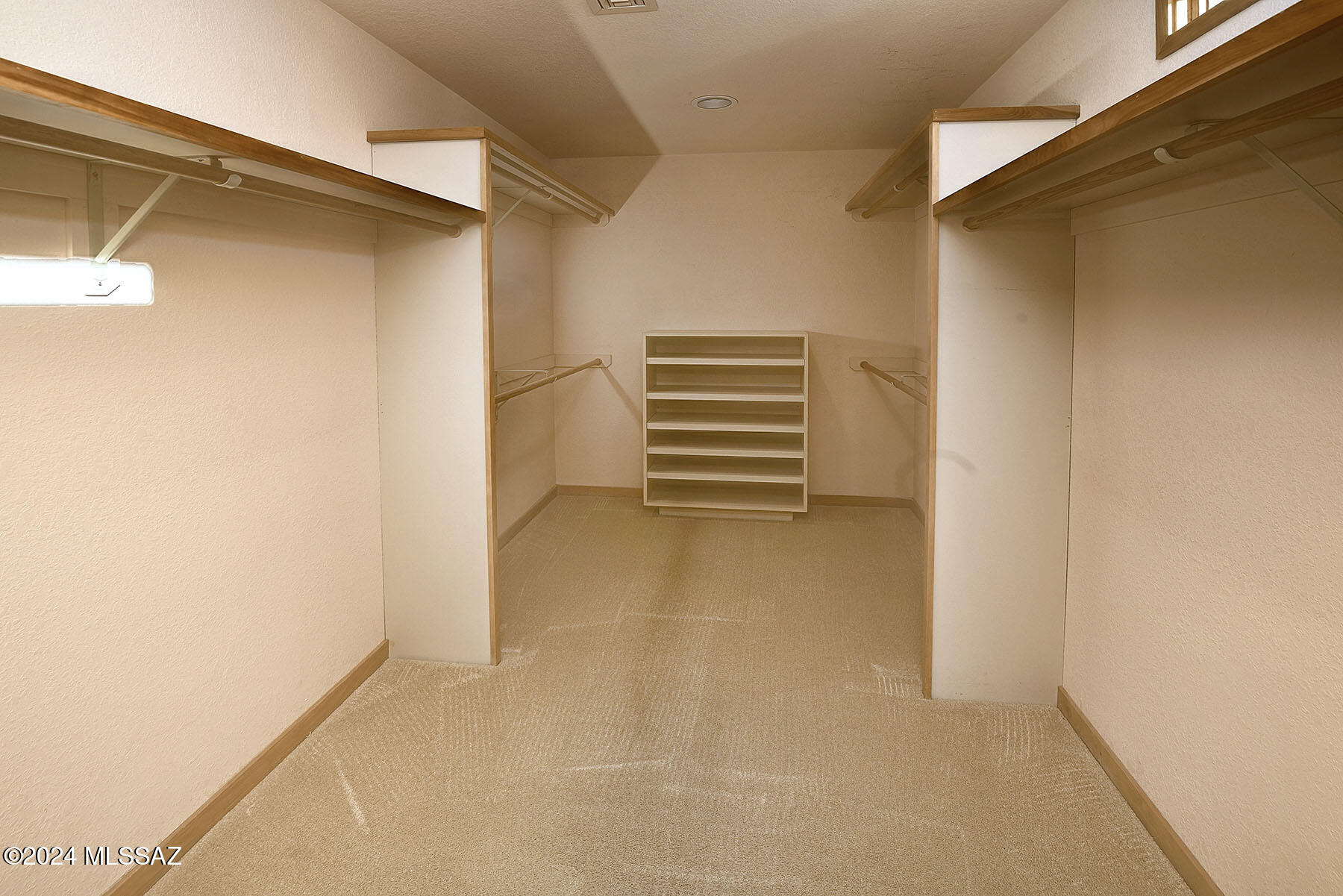 Finisterra II (211-302) - Residential