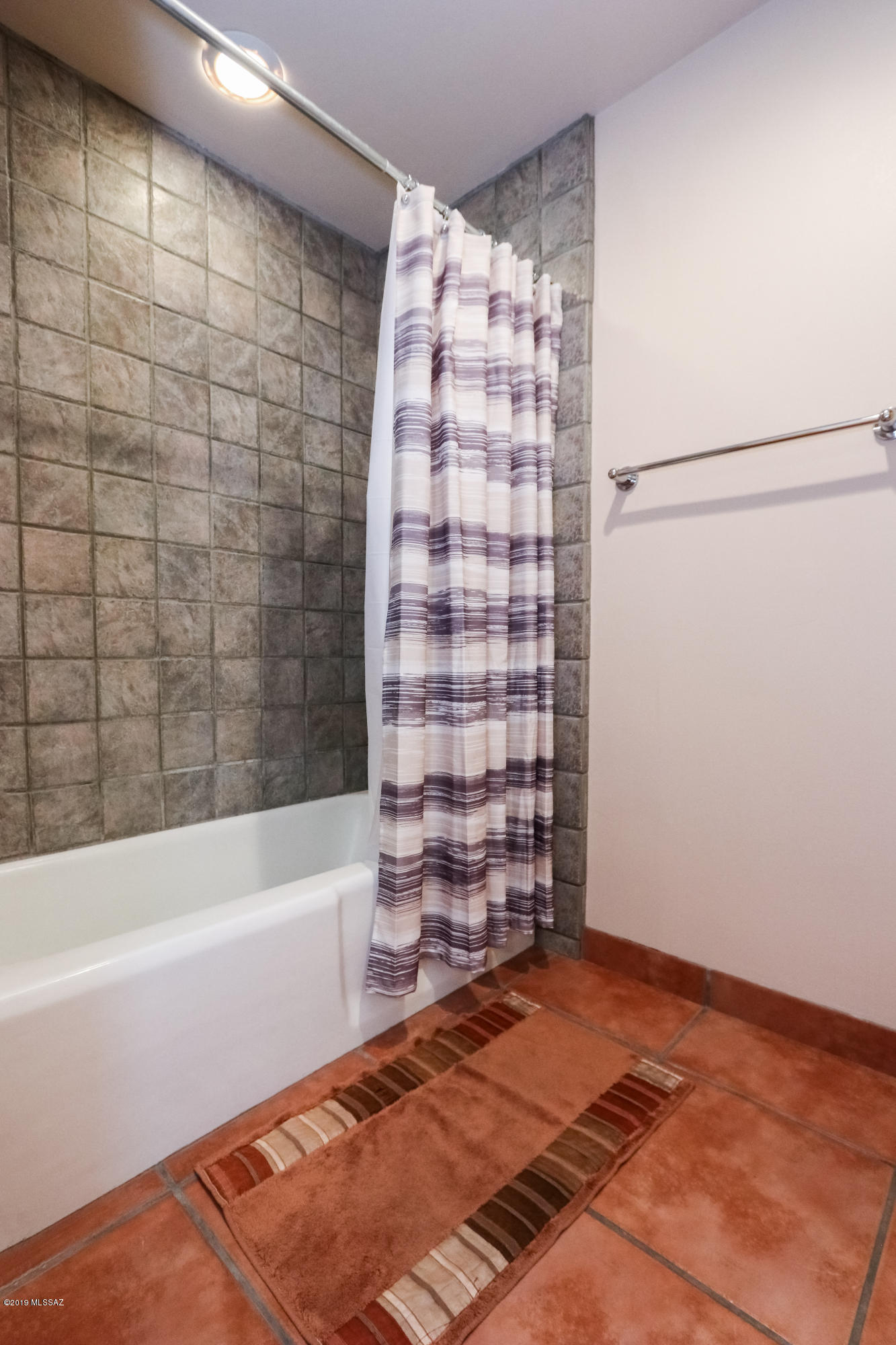 Sabino Vista NO. 3 (1-28) - Residential
