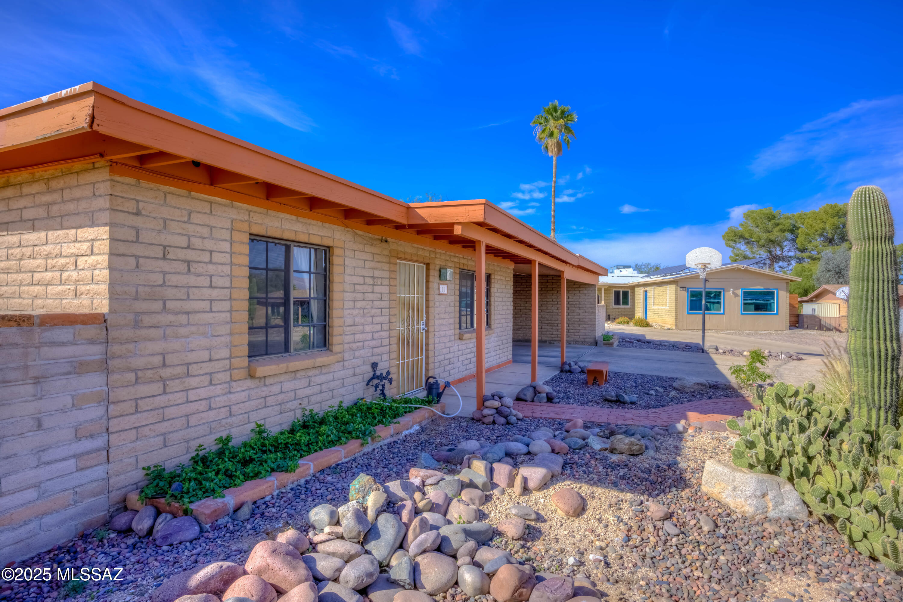 1101 N Sunspot Place