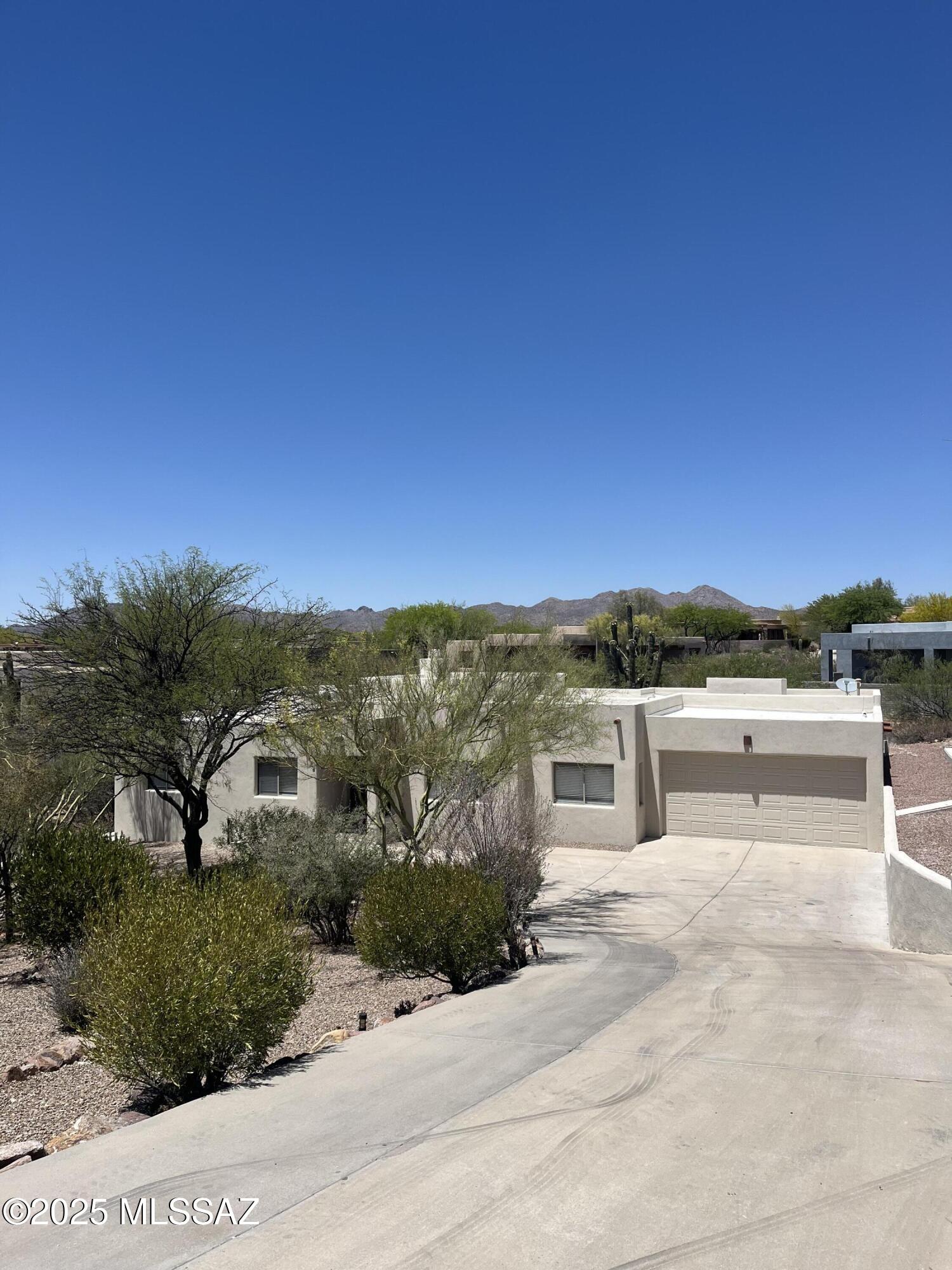 750 W Silver Eagle Court