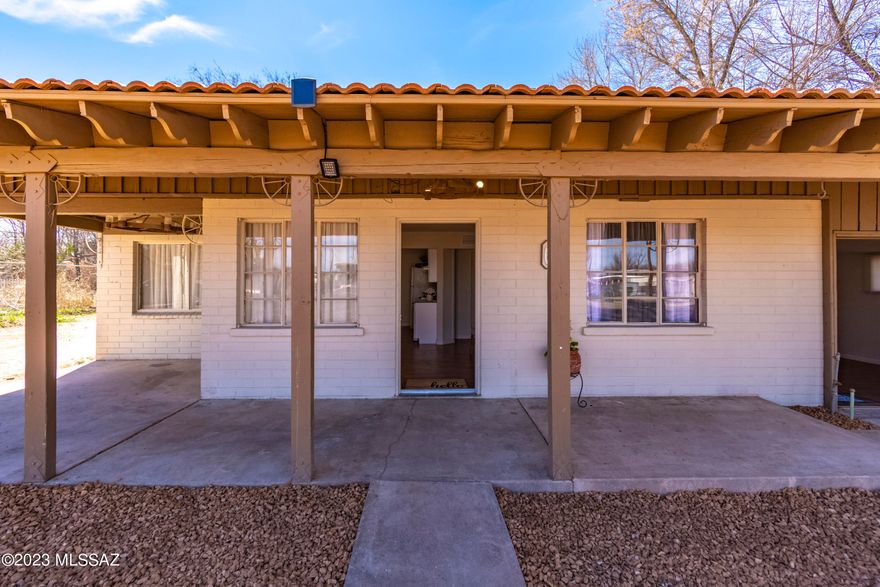 4 bedroom 2 bath ready to move in home. roof freshly recoated. AC and heating system just put in.  Septic was certified on 02/17/2023. Fresh paint, new floors and new kitchen. Has three storage rooms. 11 minutes away from Benson and 18 mins away from tombstone. Owners are very motivated to sell!!