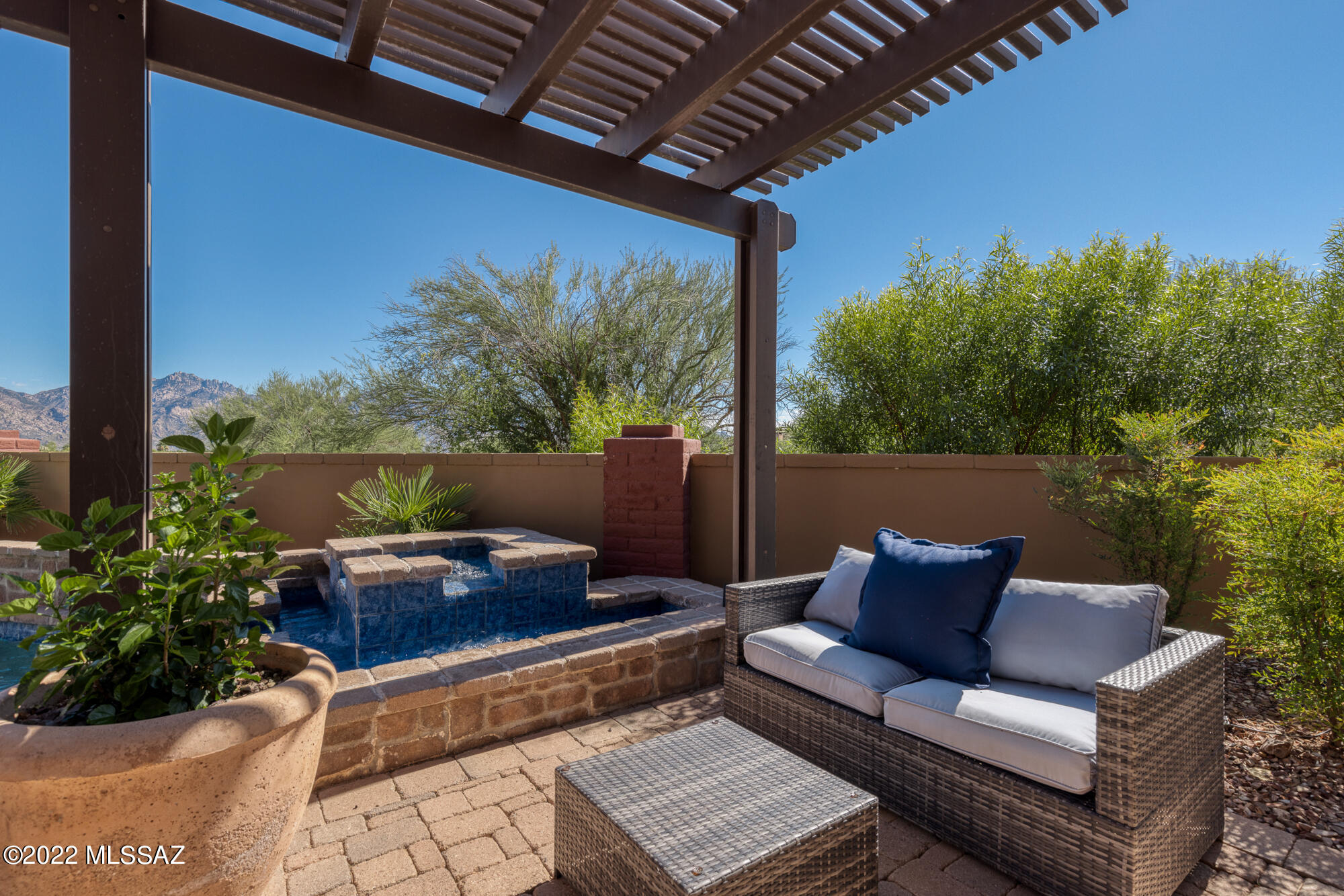 Honey Bee Ridge(The Estates At) - Residential