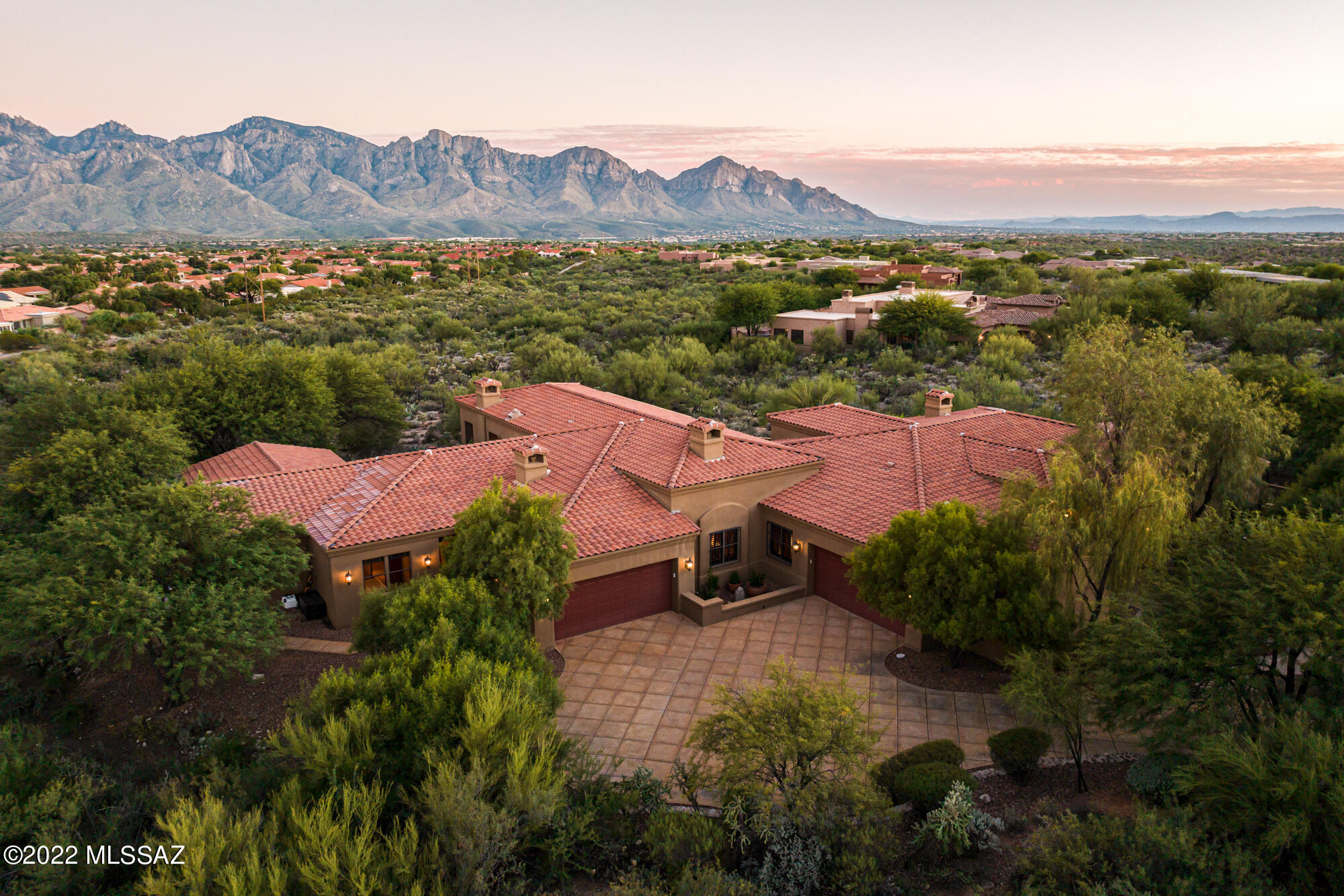 Honey Bee Ridge(The Estates At) - Residential