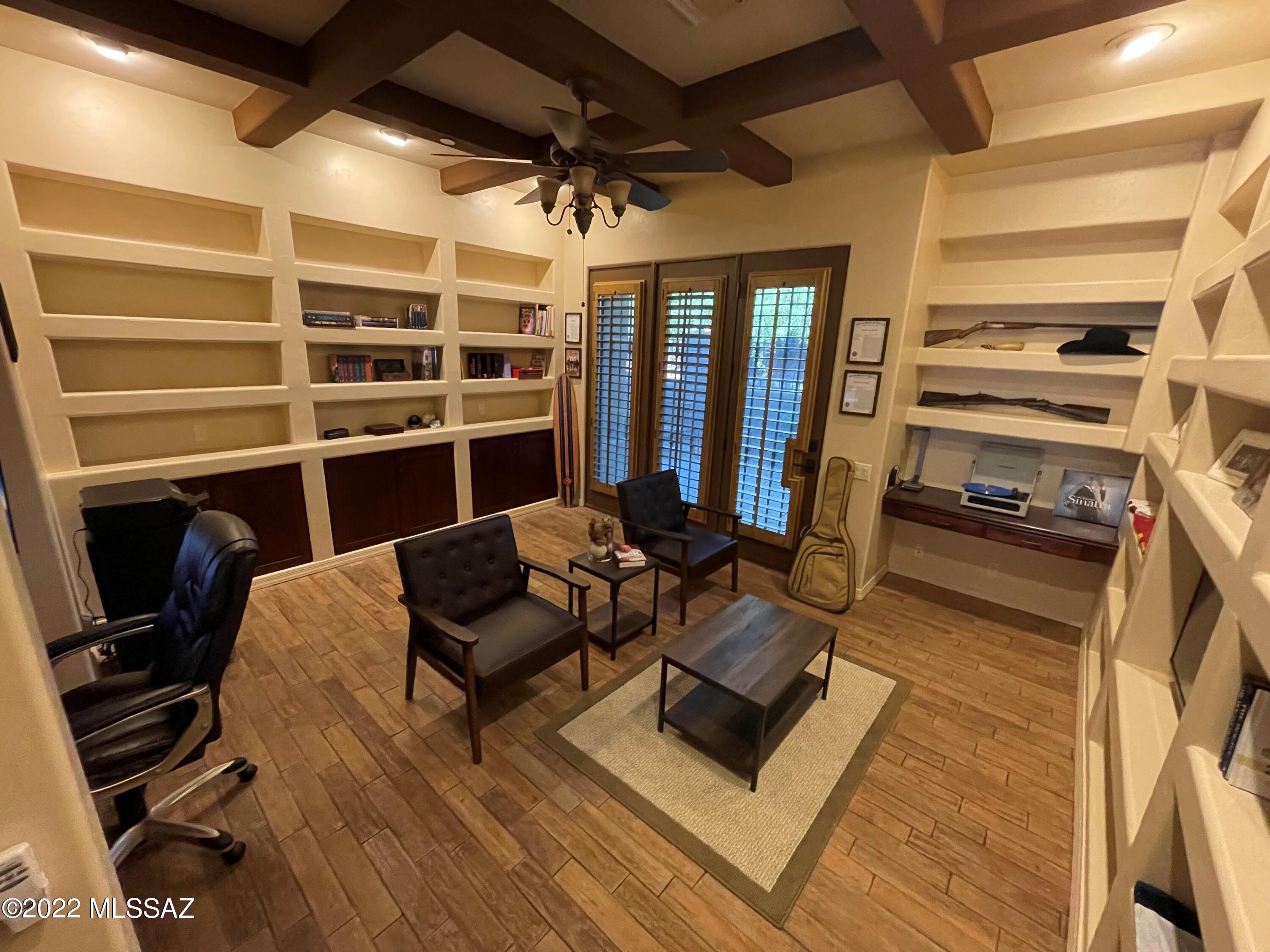 Honey Bee Ridge(The Estates At) - Residential