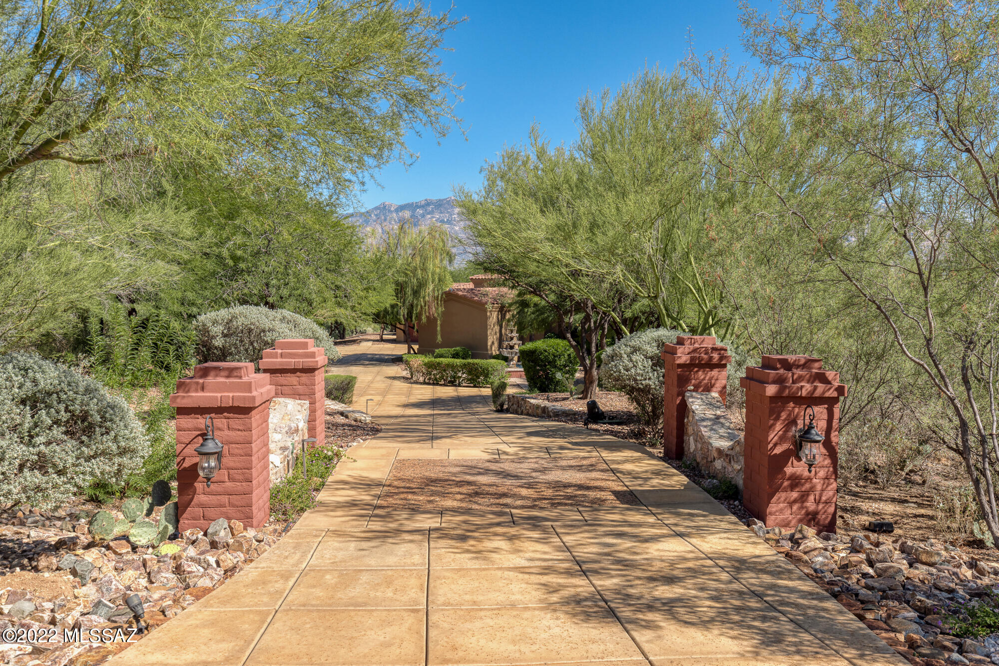 Honey Bee Ridge(The Estates At) - Residential