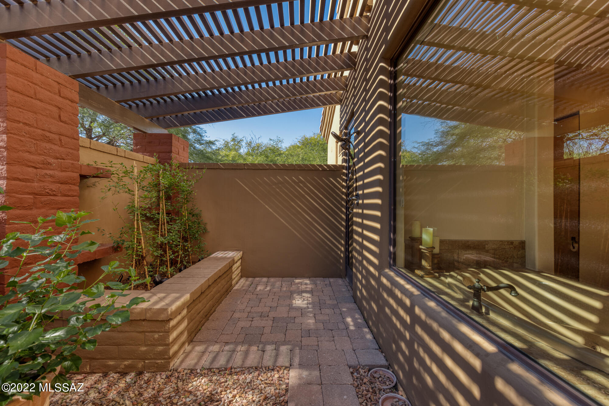 Honey Bee Ridge(The Estates At) - Residential