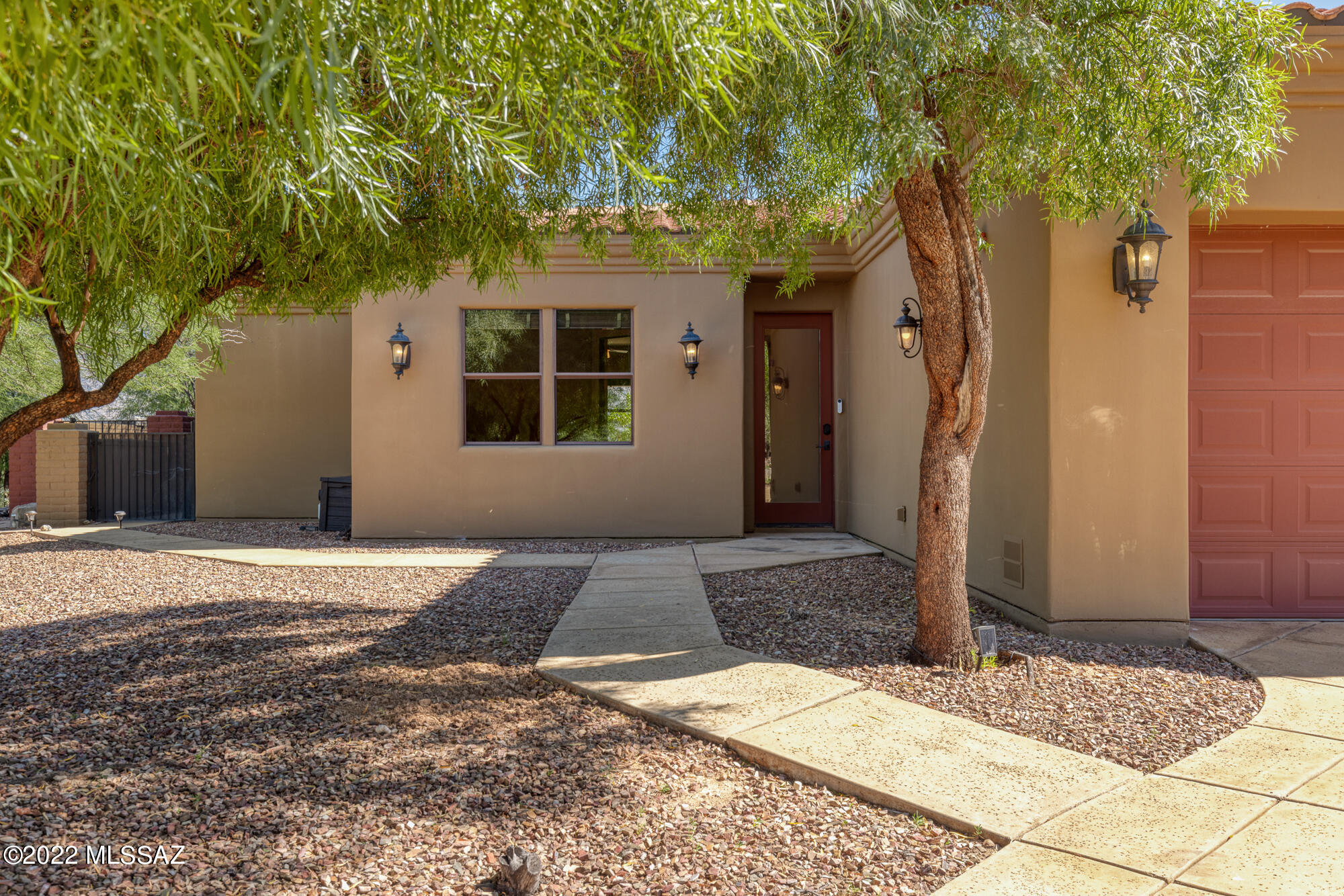 Honey Bee Ridge(The Estates At) - Residential