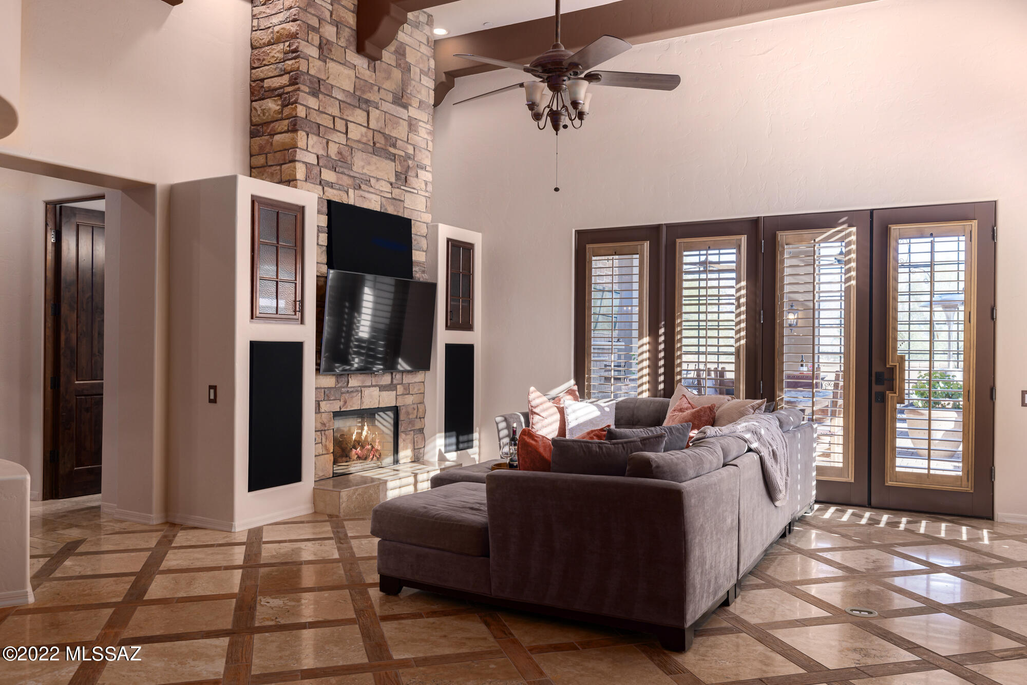 Honey Bee Ridge(The Estates At) - Residential