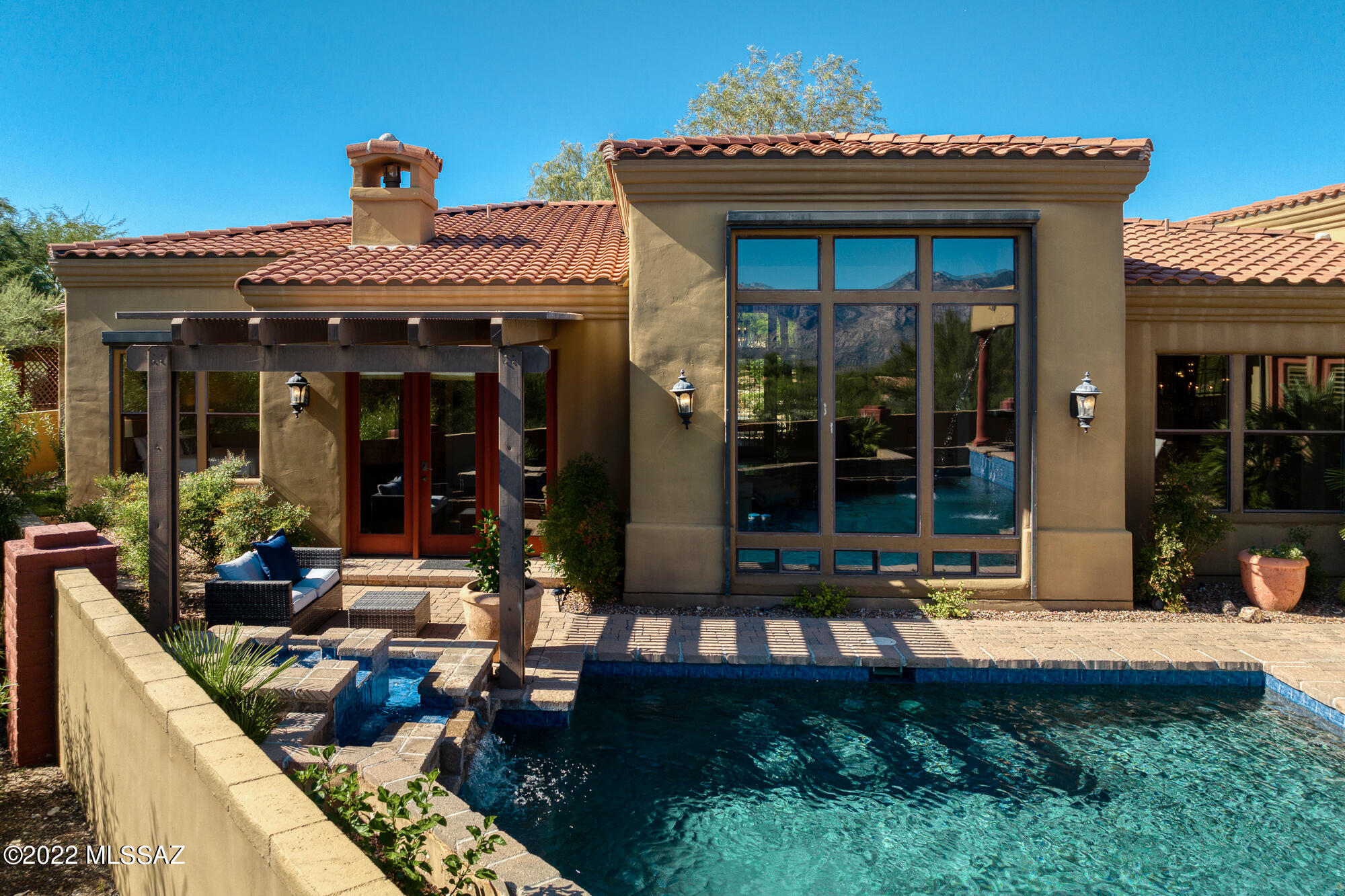 Honey Bee Ridge(The Estates At) - Residential