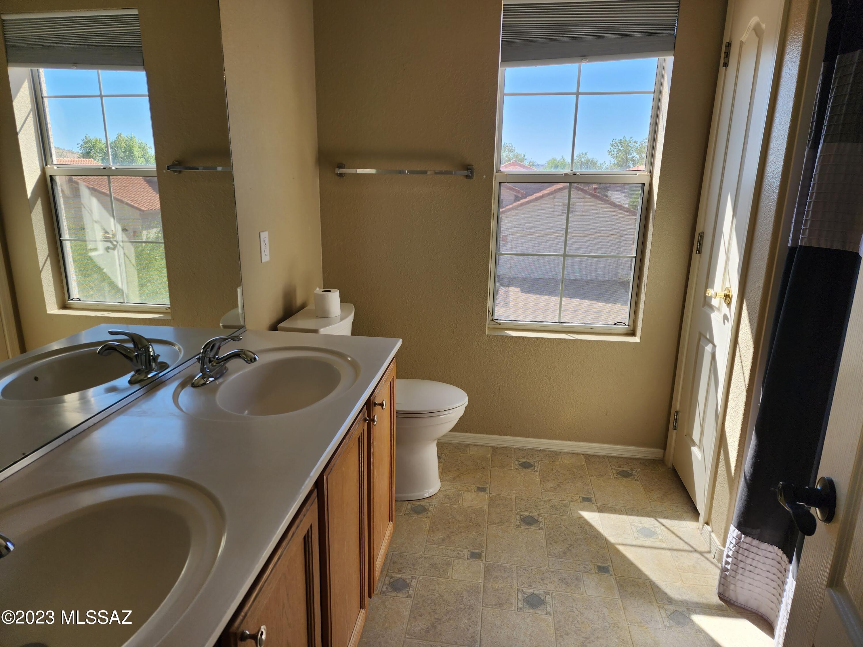 Encanto Canyon II (1-67) - Residential Lease