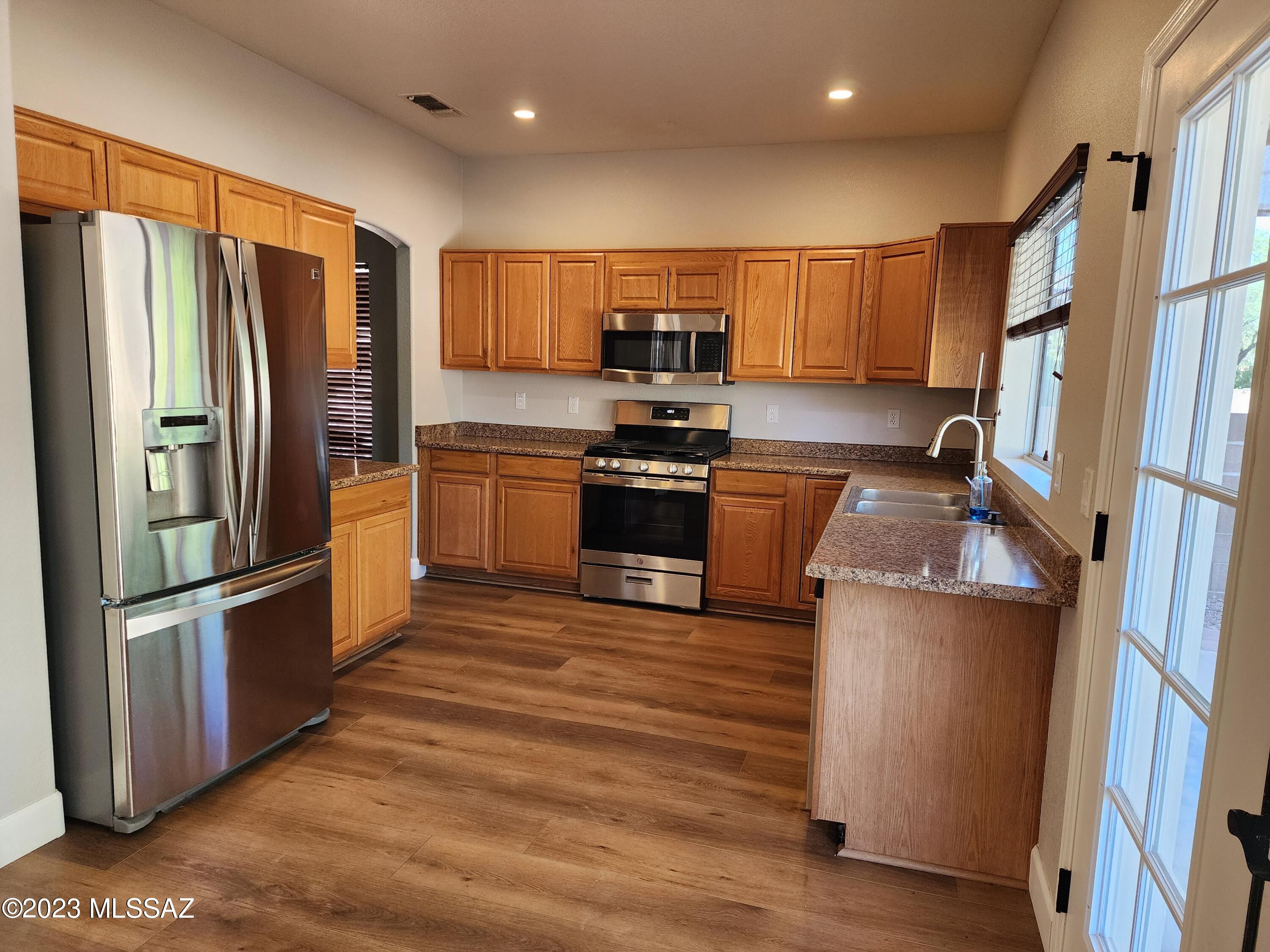 Encanto Canyon II (1-67) - Residential Lease