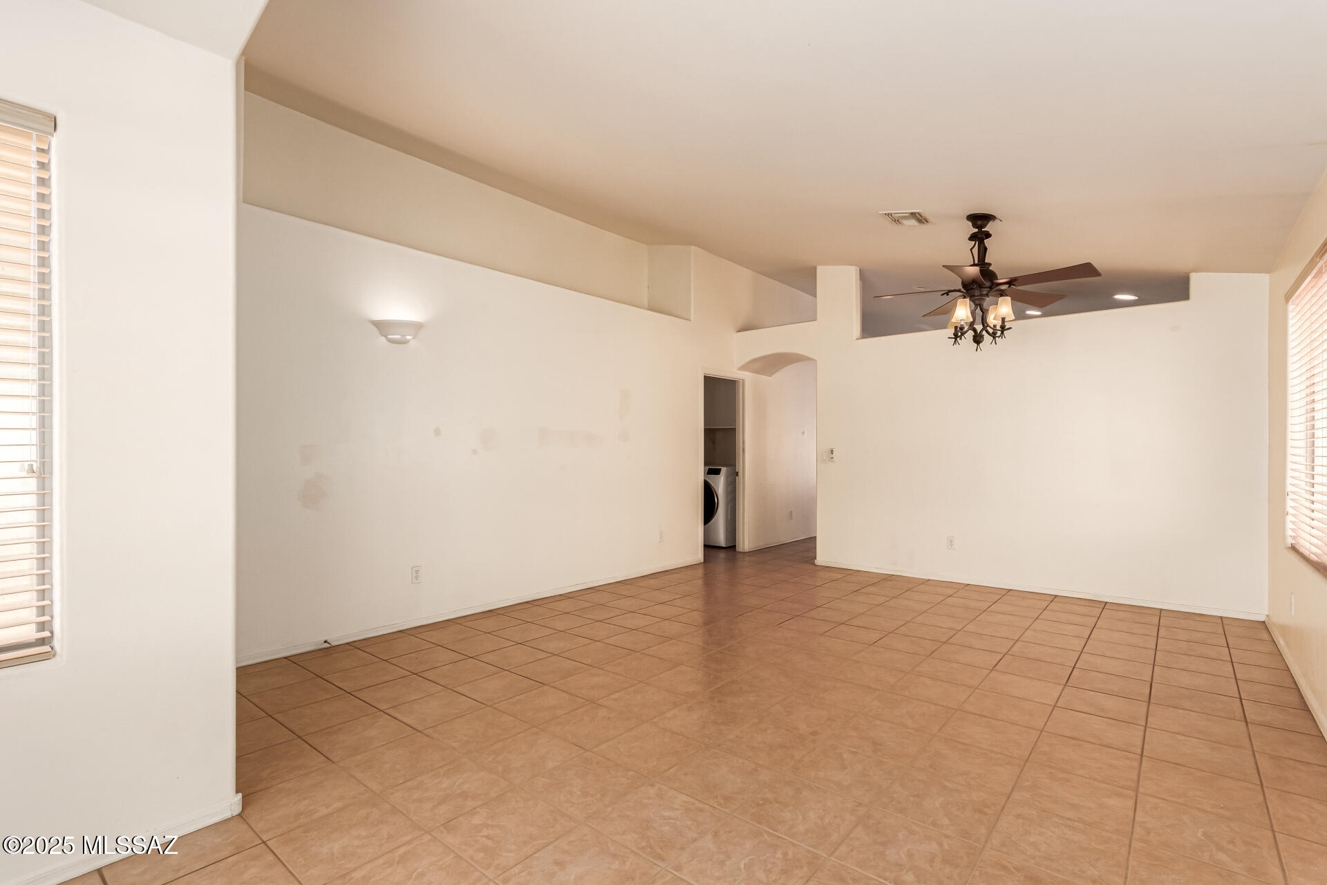 5852 W Mohave Bloom Drive