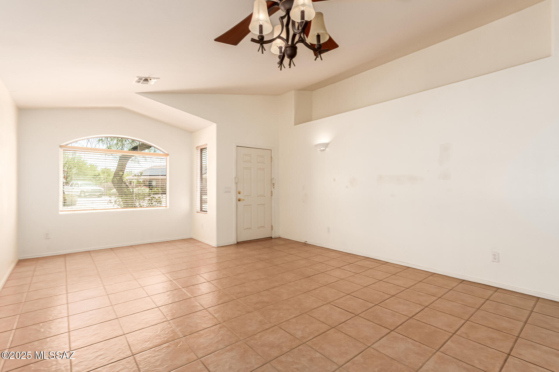 5852 W Mohave Bloom Drive