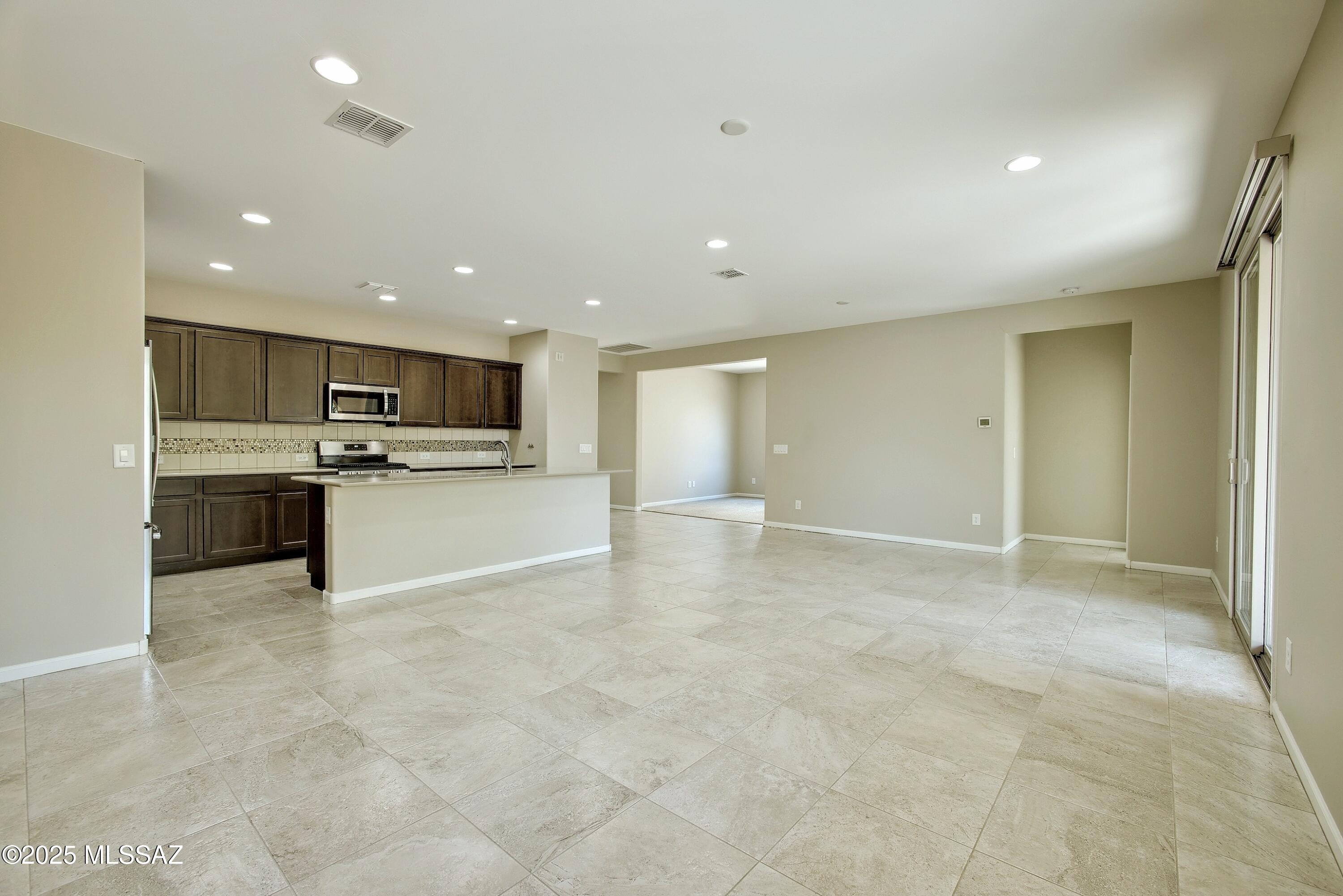 1075 N Echo Ranch Drive