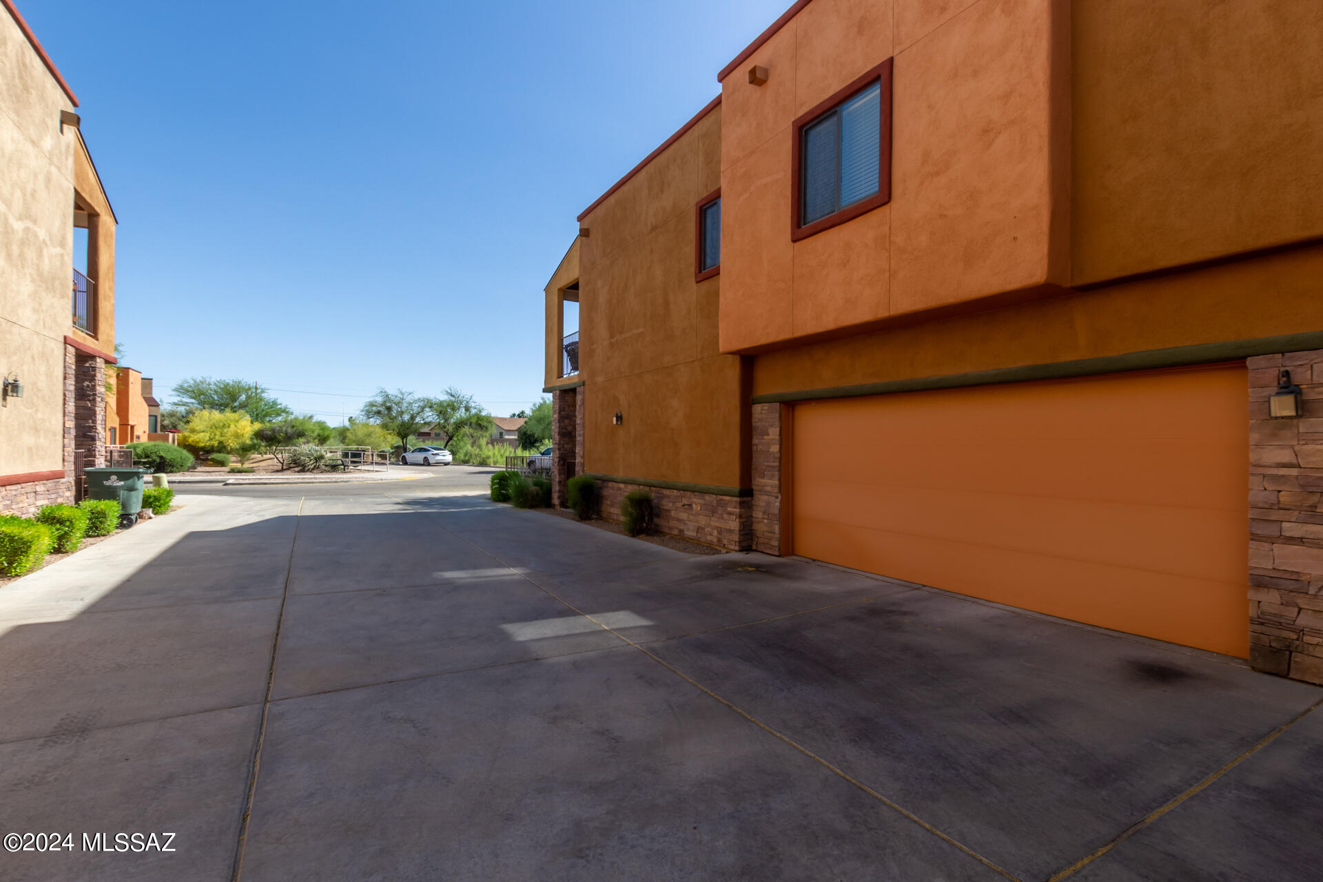 Dos Tiburones Townhouses (1-34) - Residential