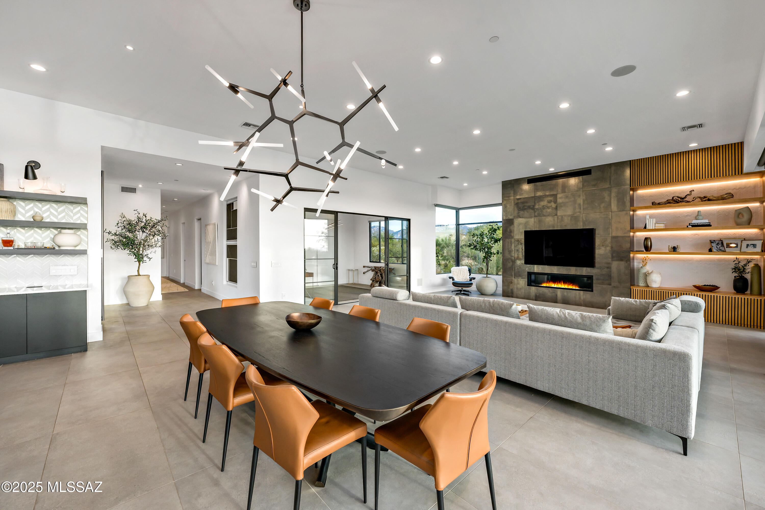 875 W Tortolita Mountain Circle