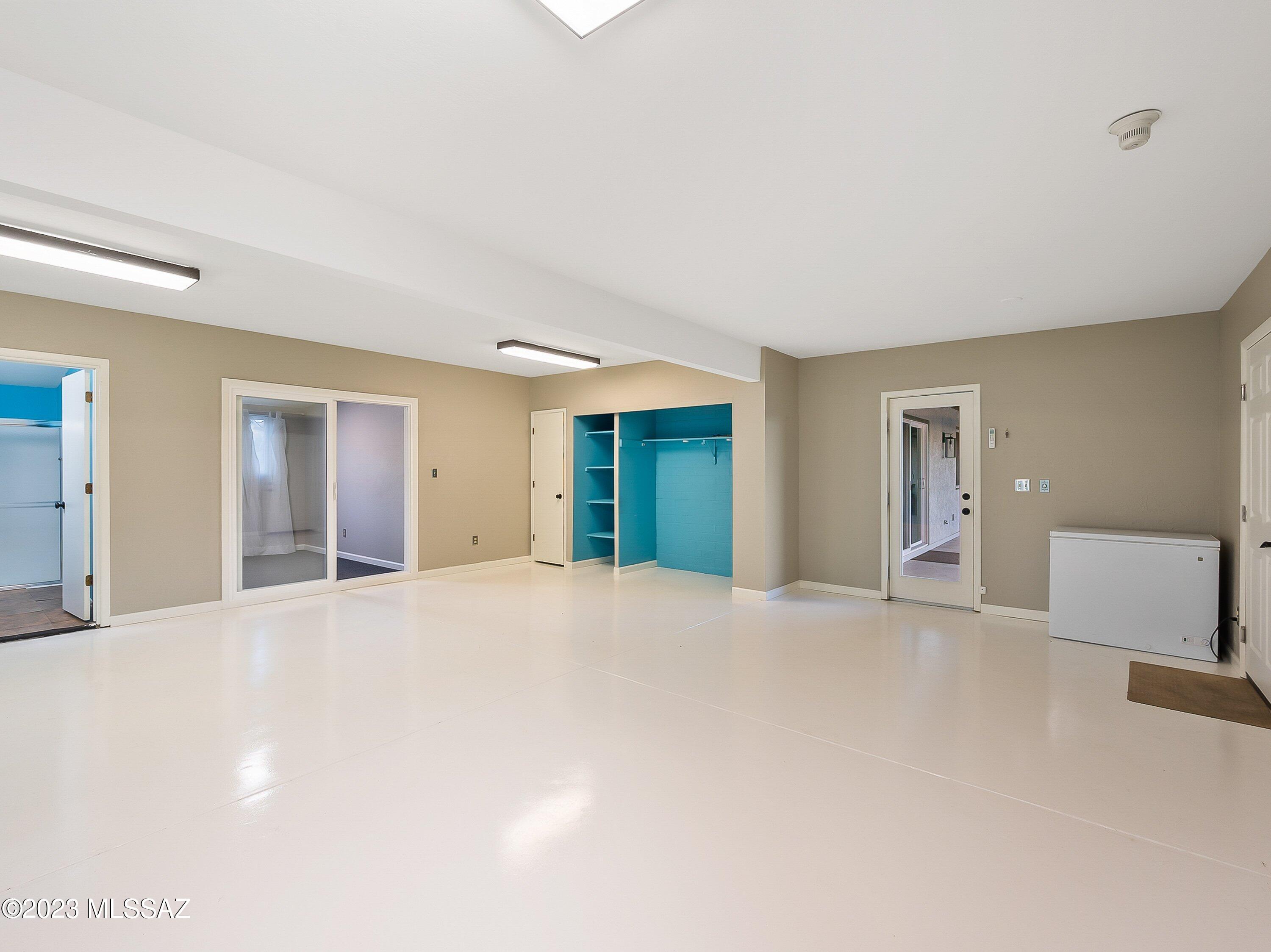 Skyline Bel Air Estates (299-333 & 347-357) - Residential