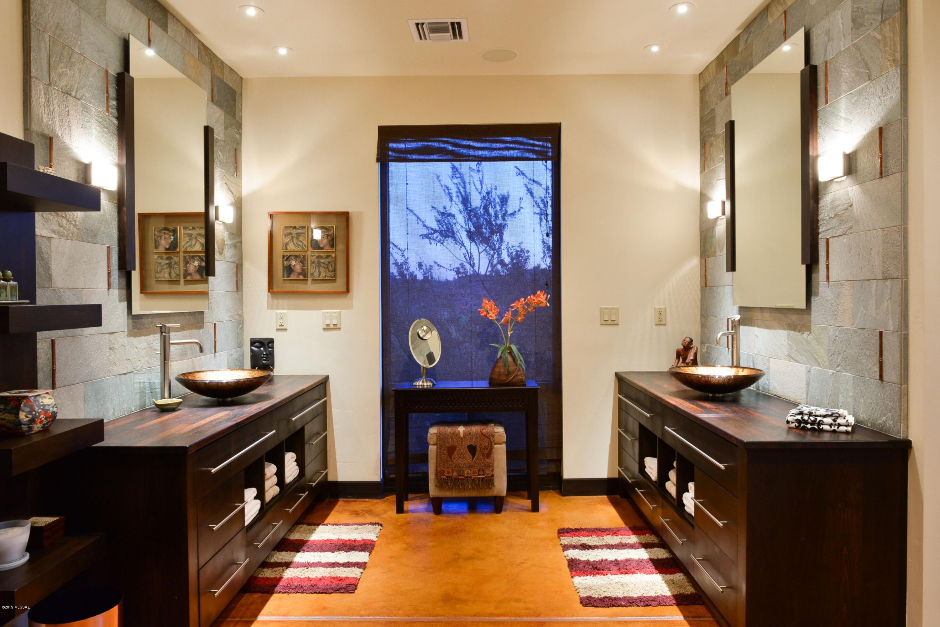 Honey Bee Ridge(The Estates At) - Residential