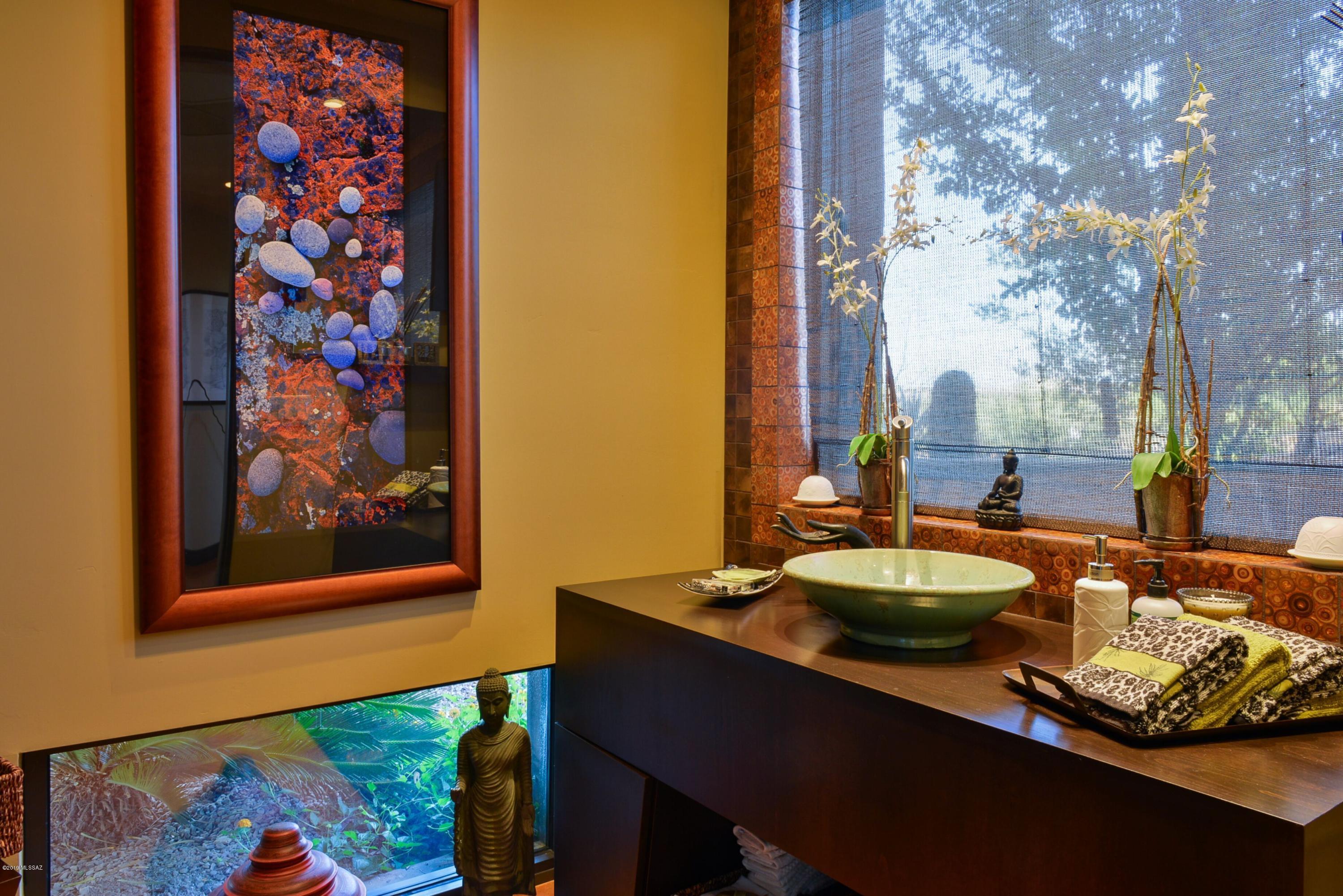Honey Bee Ridge(The Estates At) - Residential