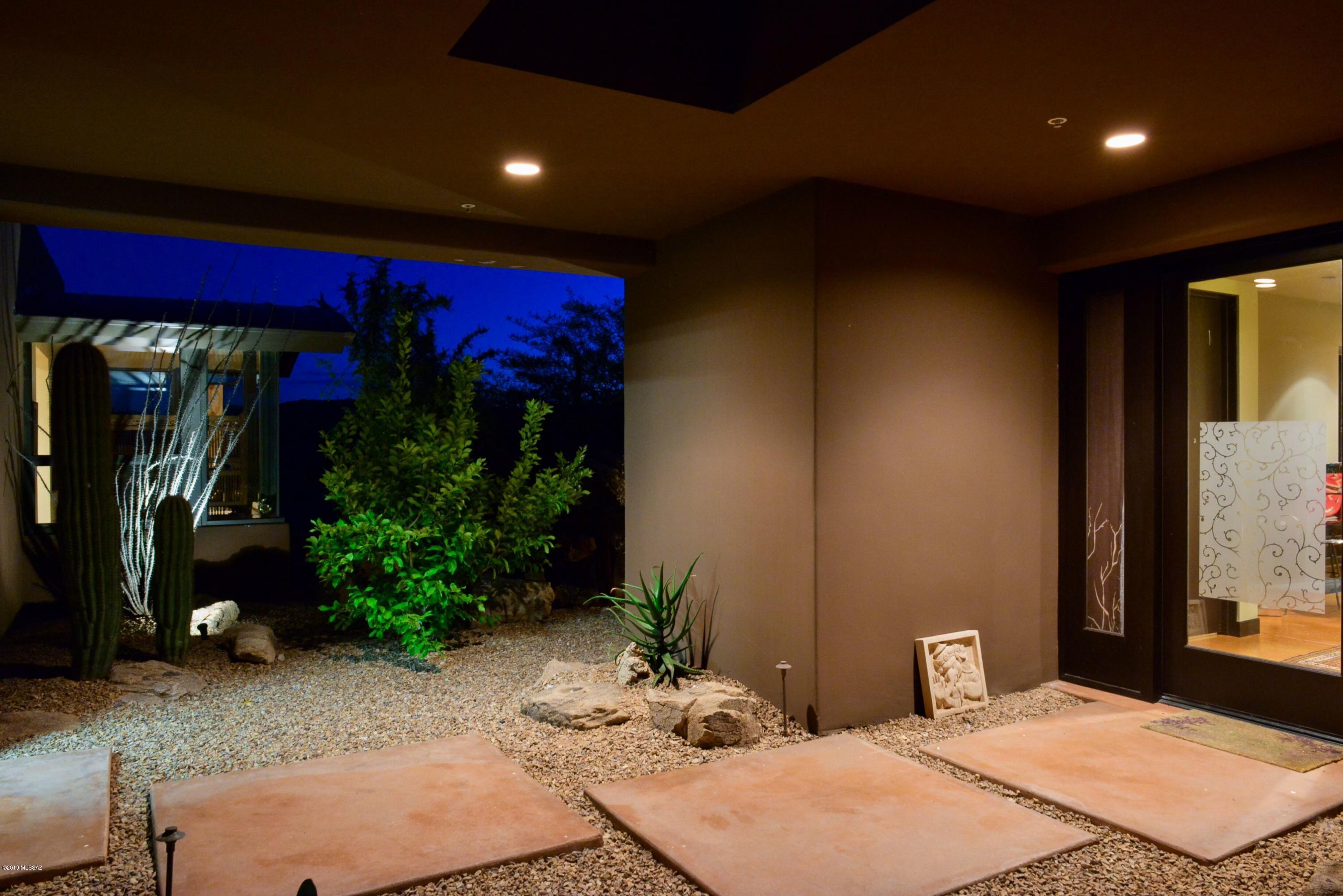 Honey Bee Ridge(The Estates At) - Residential