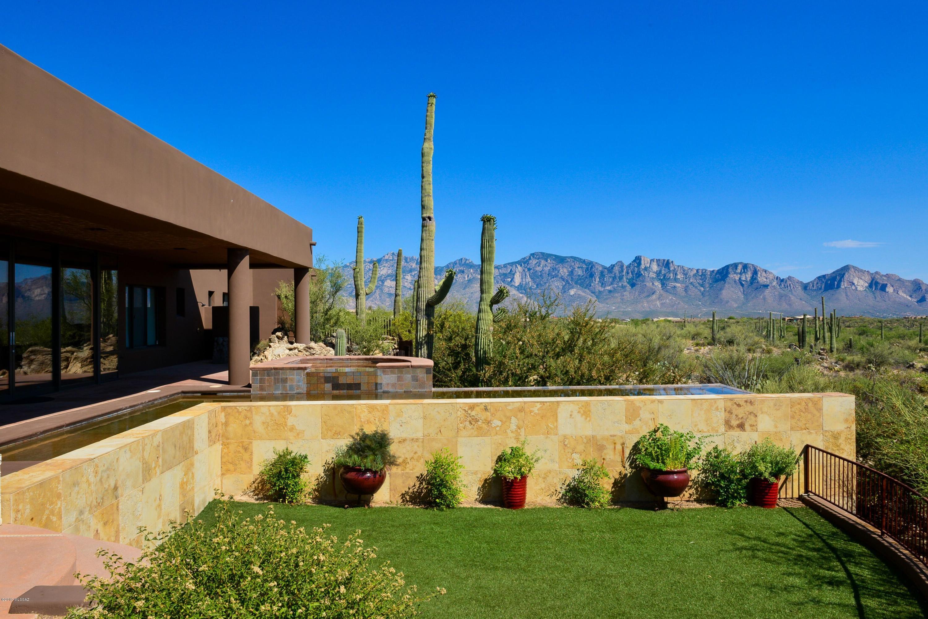 Honey Bee Ridge(The Estates At) - Residential