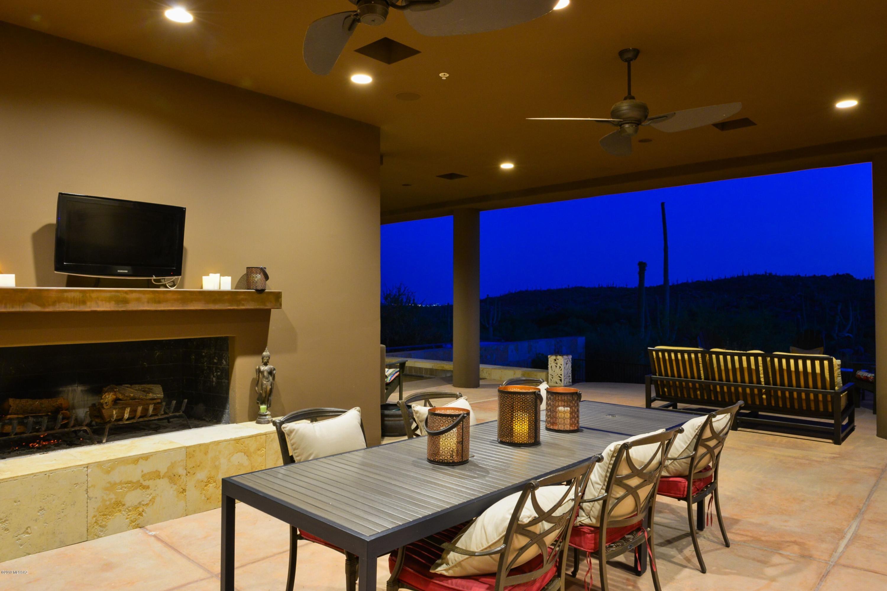 Honey Bee Ridge(The Estates At) - Residential