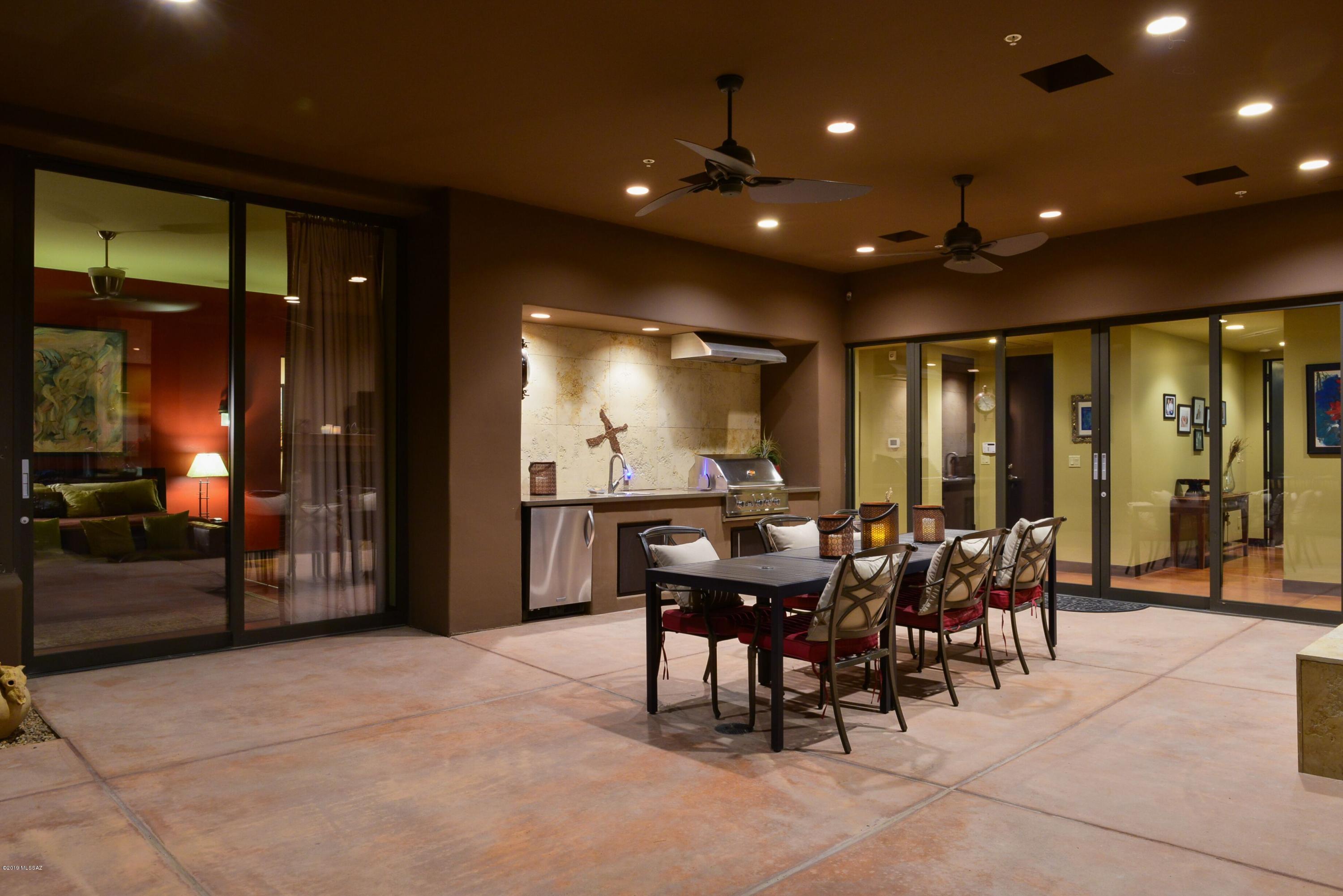 Honey Bee Ridge(The Estates At) - Residential