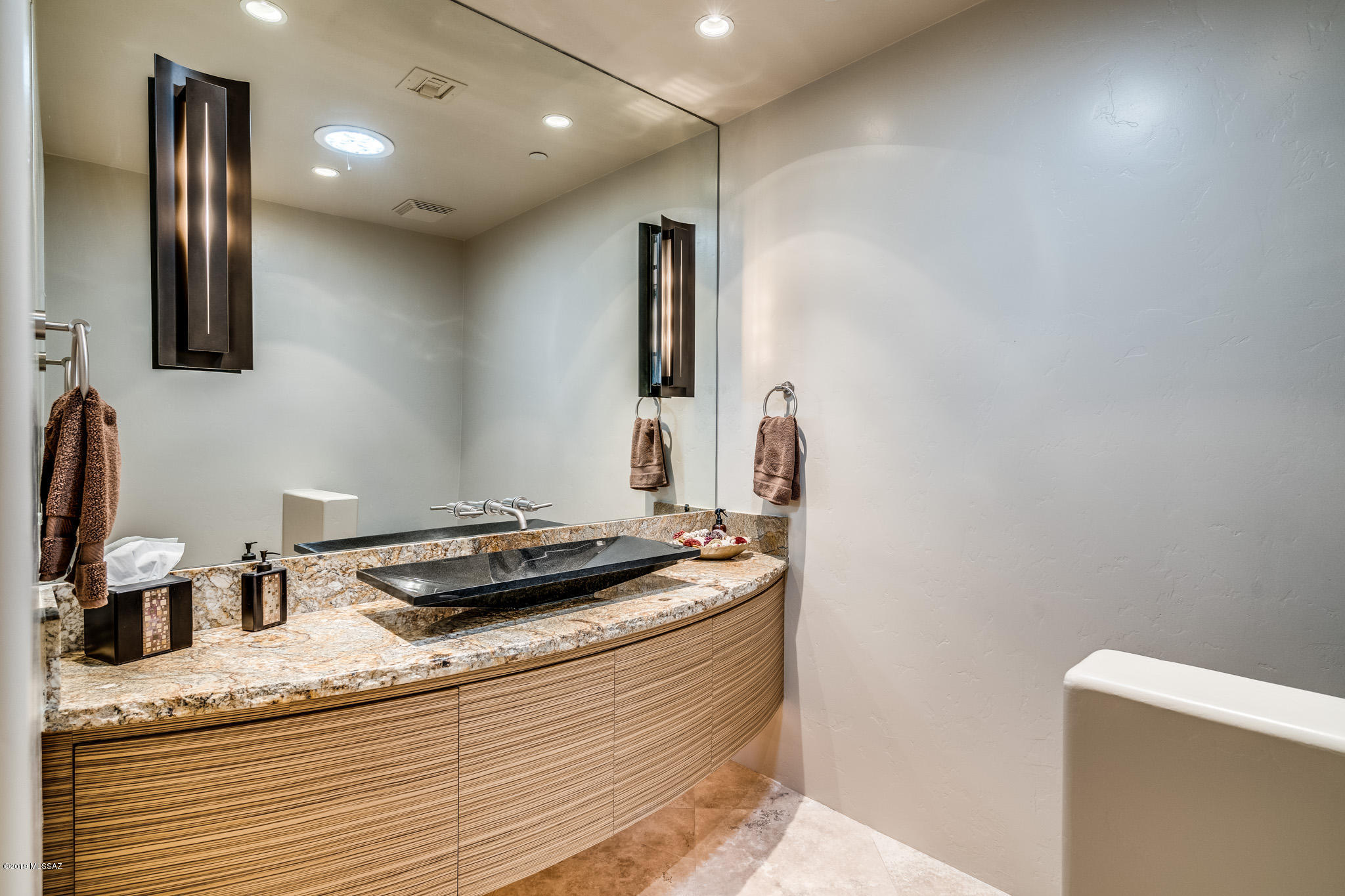 Honey Bee Ridge(The Estates At) - Residential