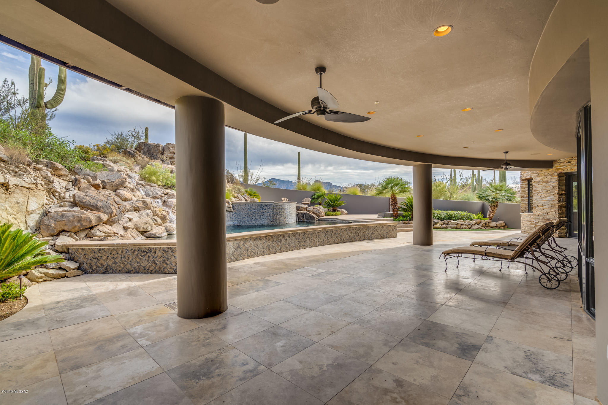 Honey Bee Ridge(The Estates At) - Residential