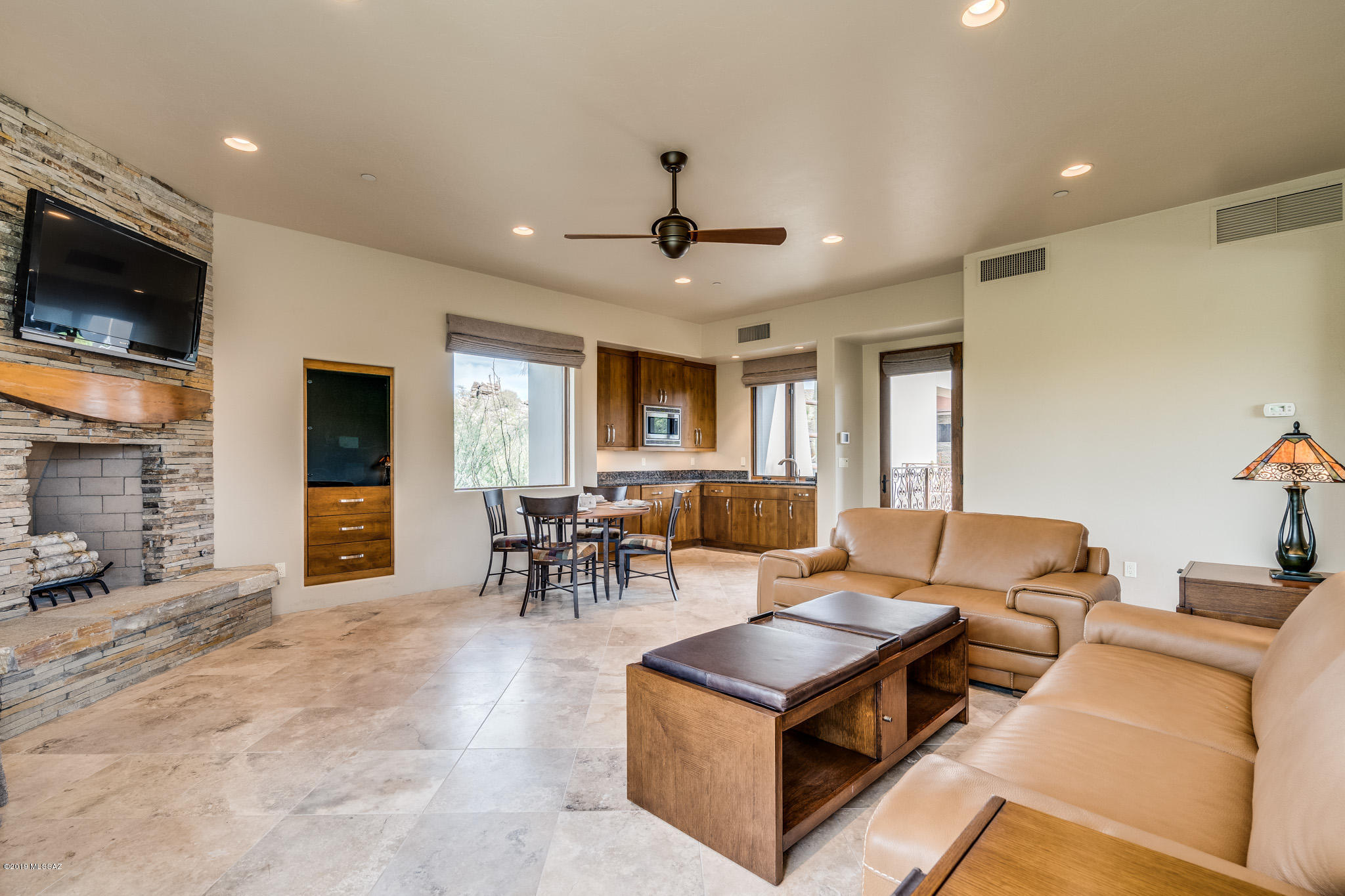 Honey Bee Ridge(The Estates At) - Residential
