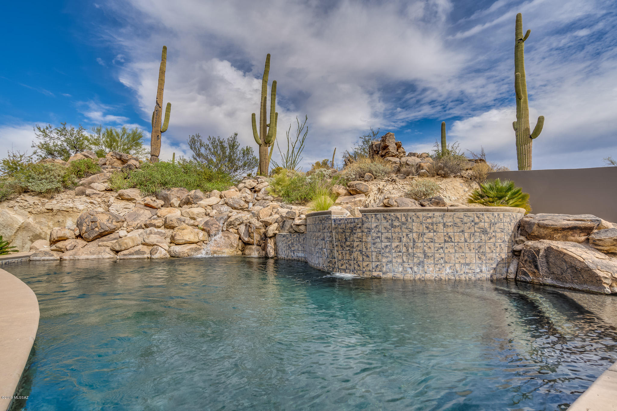 Honey Bee Ridge(The Estates At) - Residential