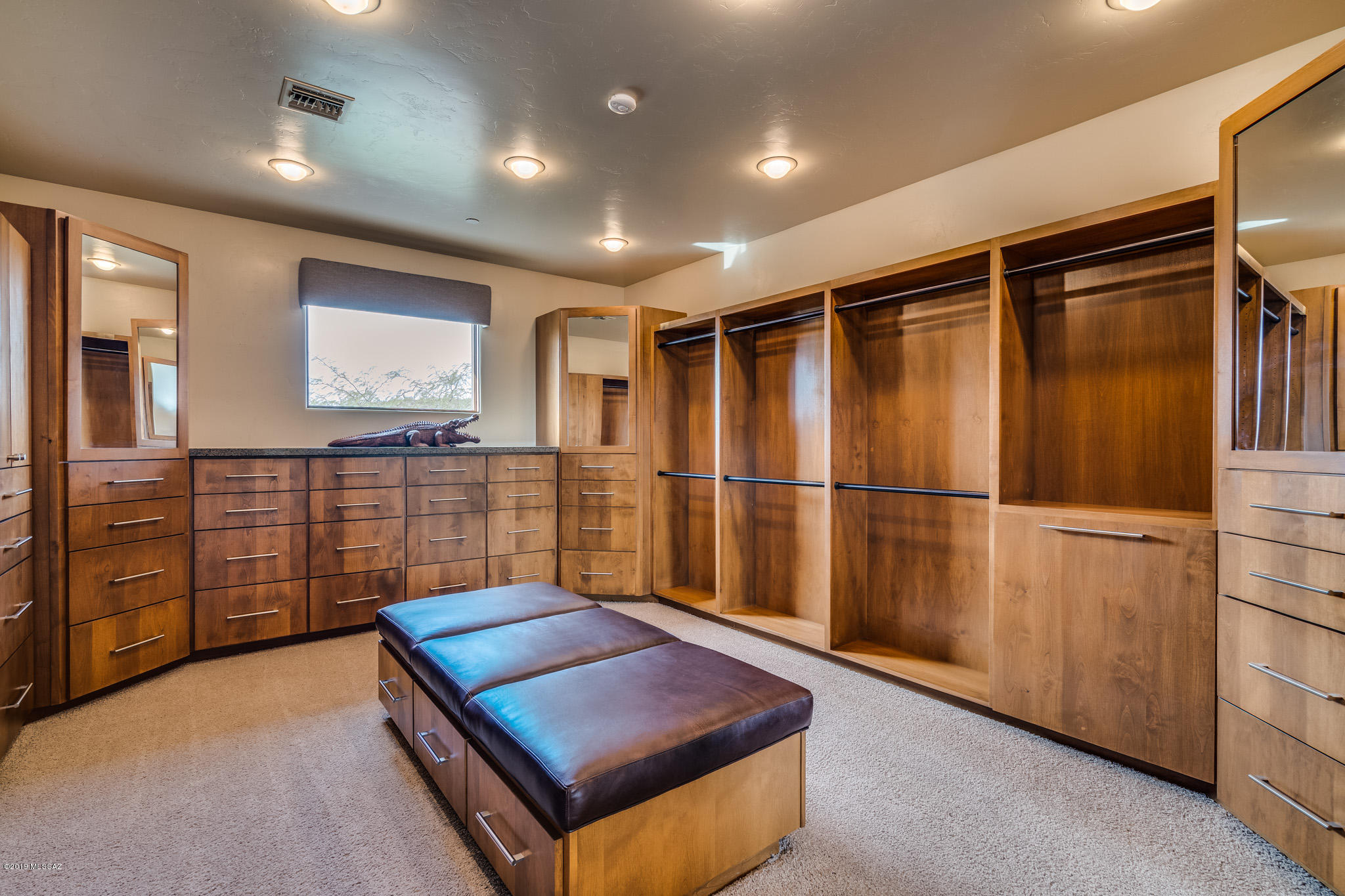 Honey Bee Ridge(The Estates At) - Residential