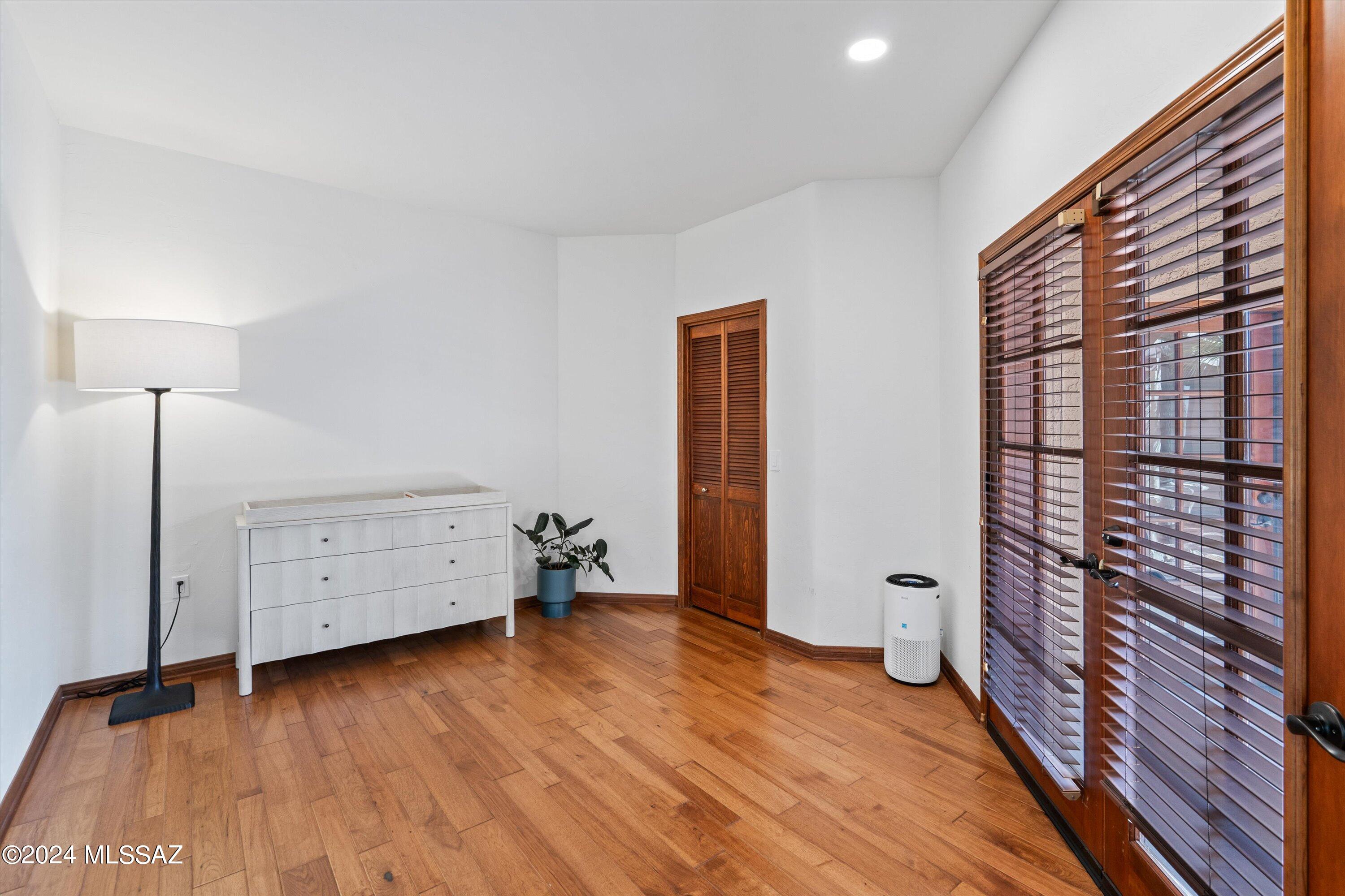 San Miguel (1-40) - Residential