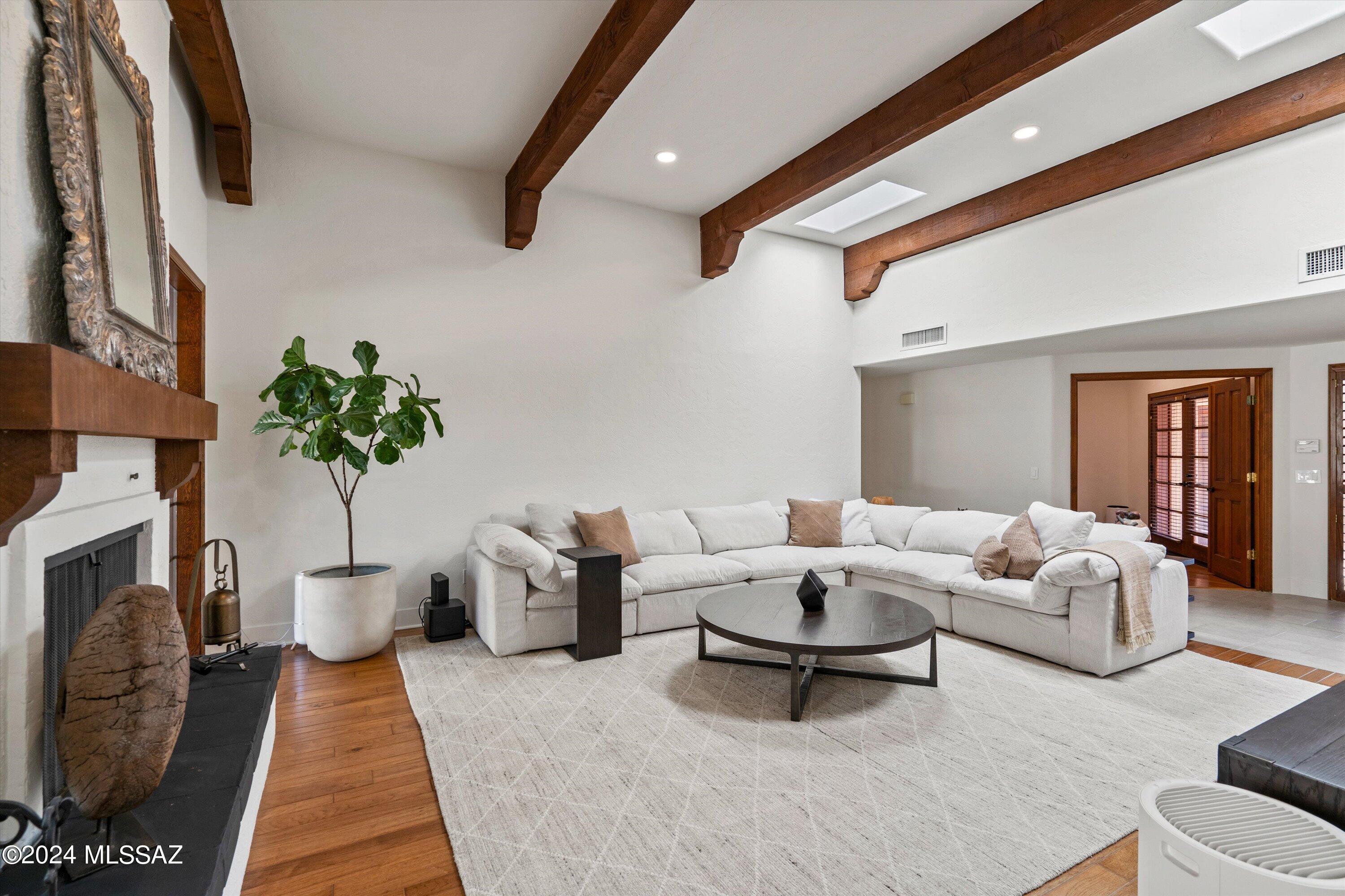 San Miguel (1-40) - Residential