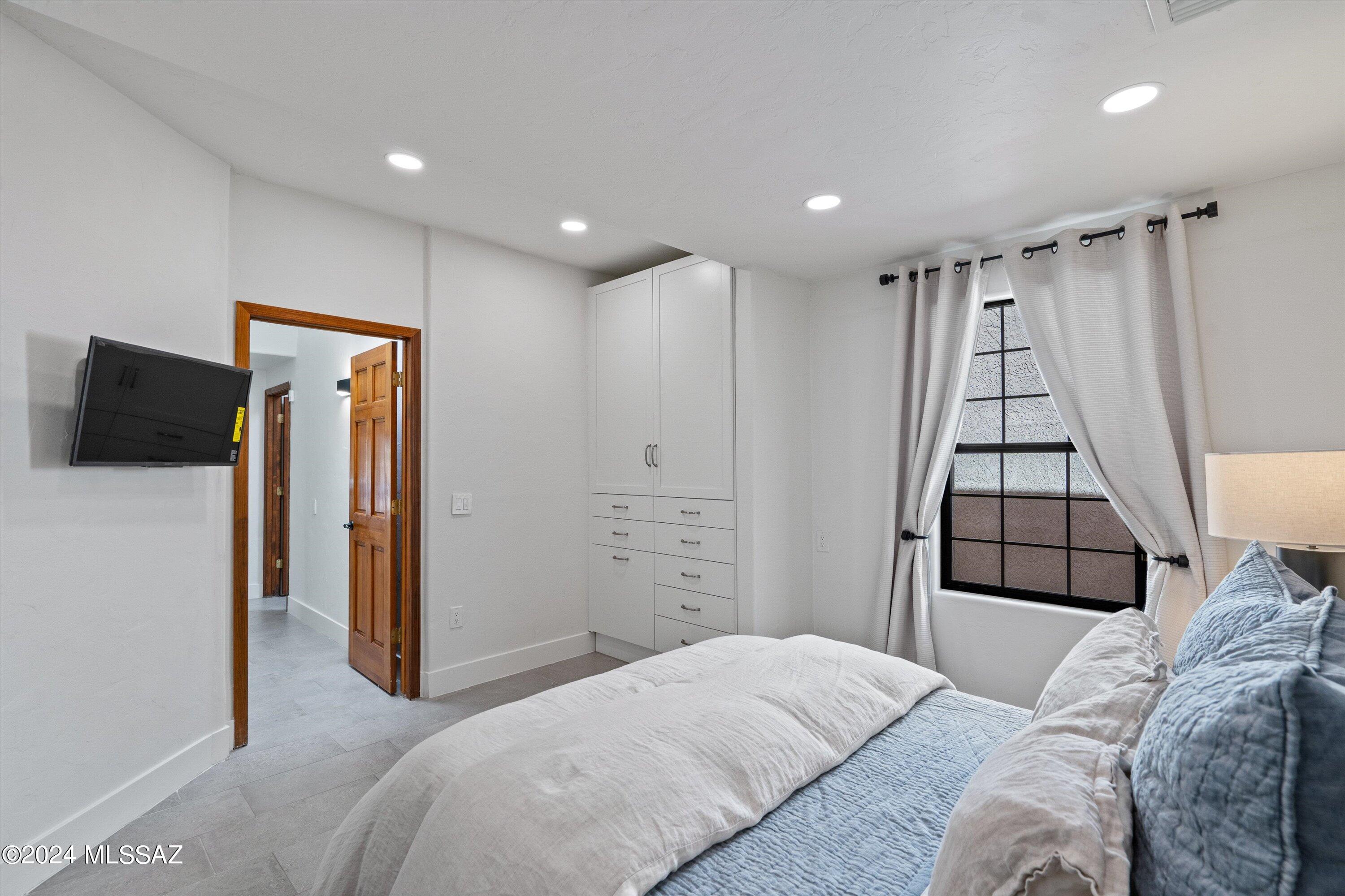 San Miguel (1-40) - Residential