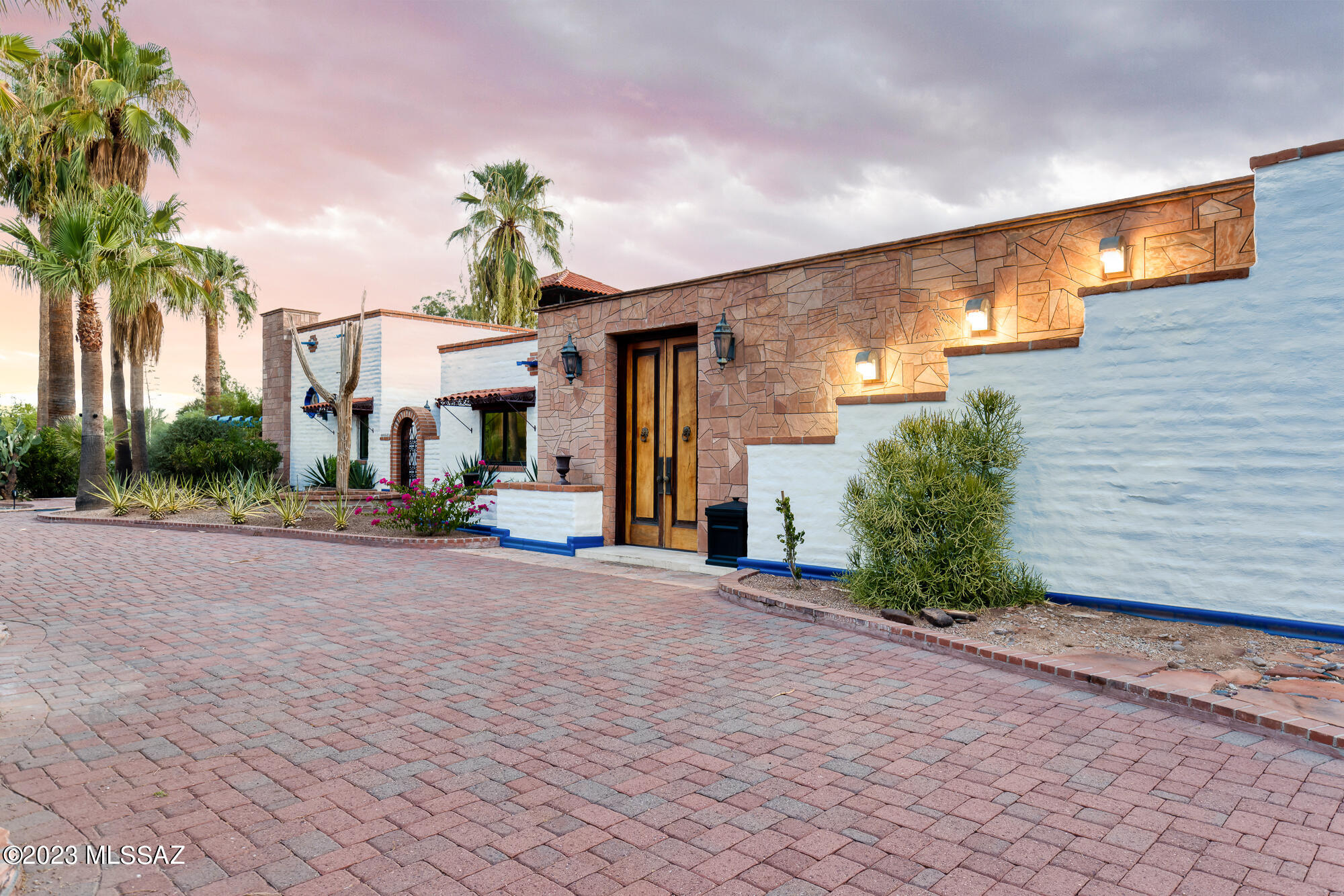 Casas Adobes Addition - Residential