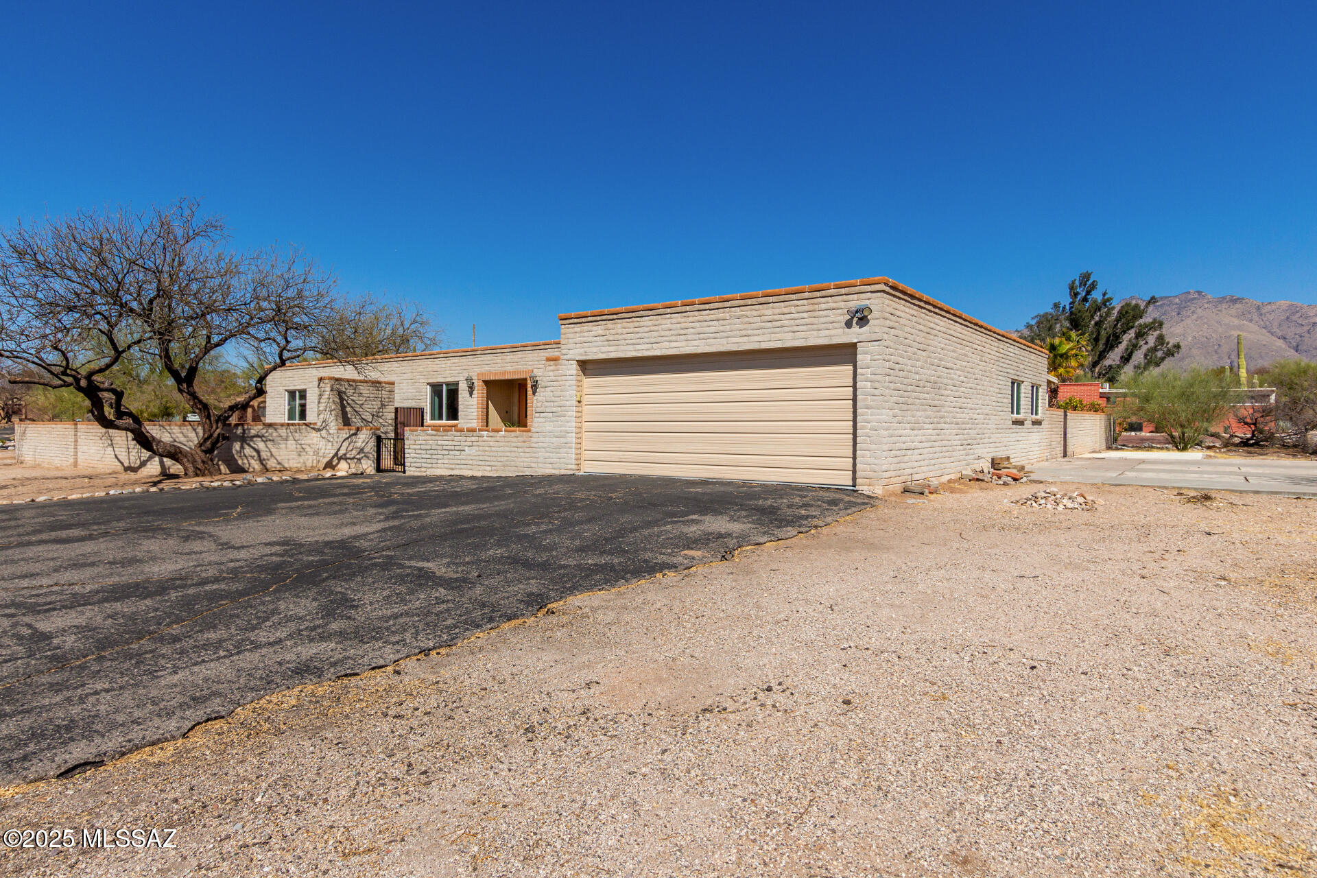 La Buena Vida Estates (1-37) - Residential