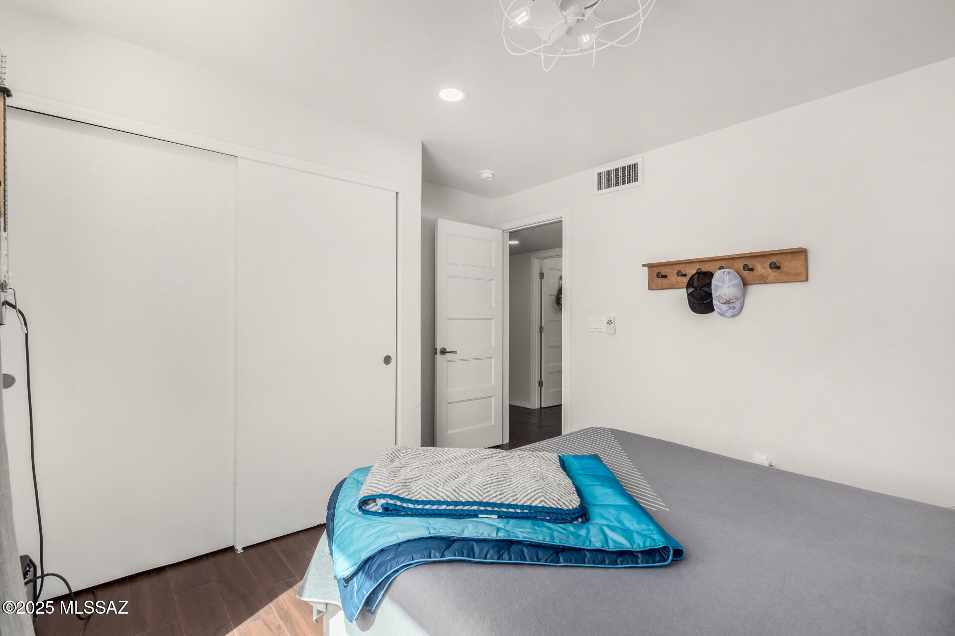 La Buena Vida Estates (1-37) - Residential