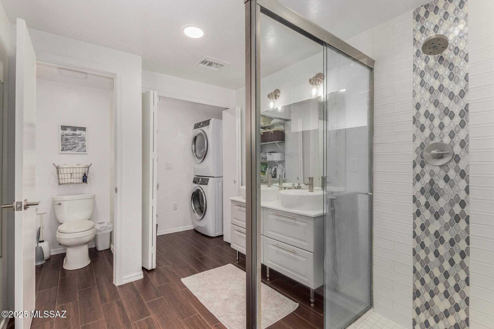 La Buena Vida Estates (1-37) - Residential