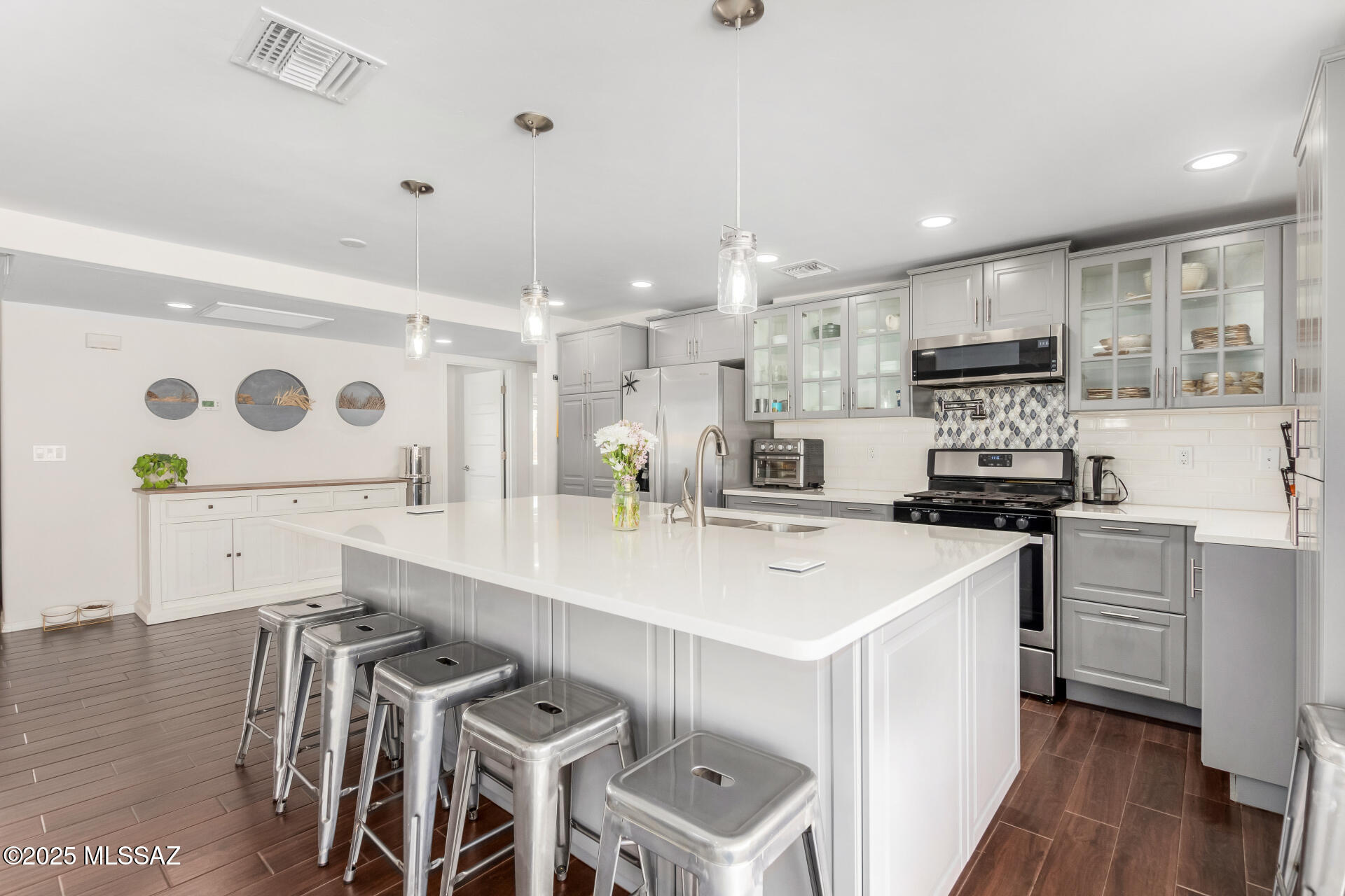 La Buena Vida Estates (1-37) - Residential