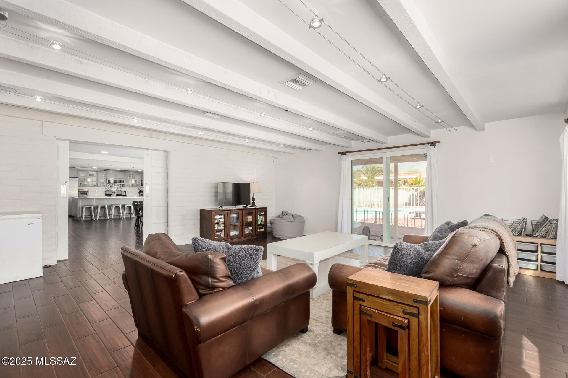La Buena Vida Estates (1-37) - Residential