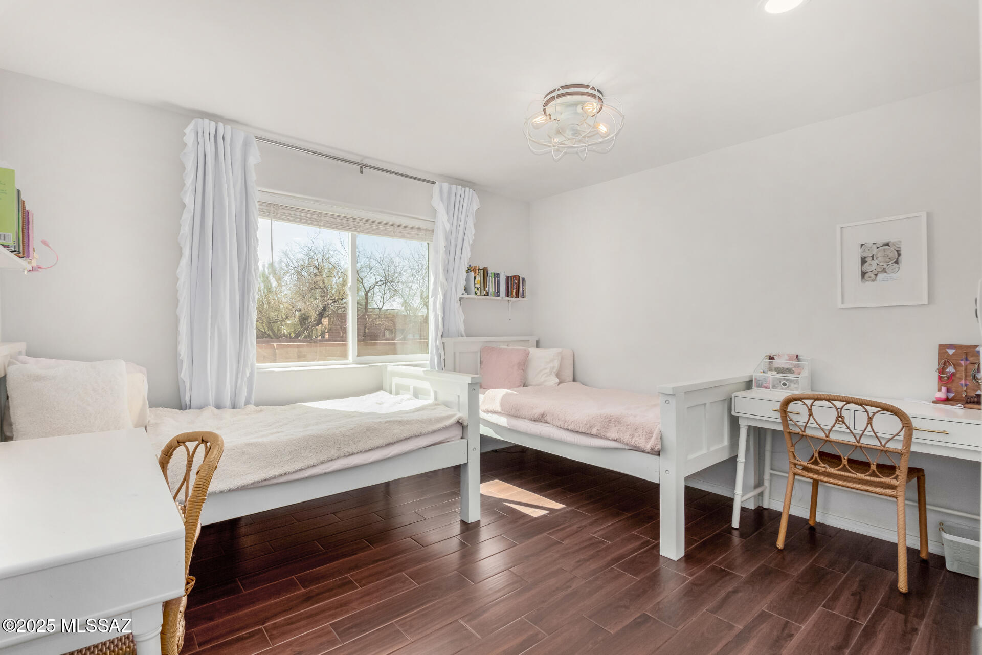 La Buena Vida Estates (1-37) - Residential