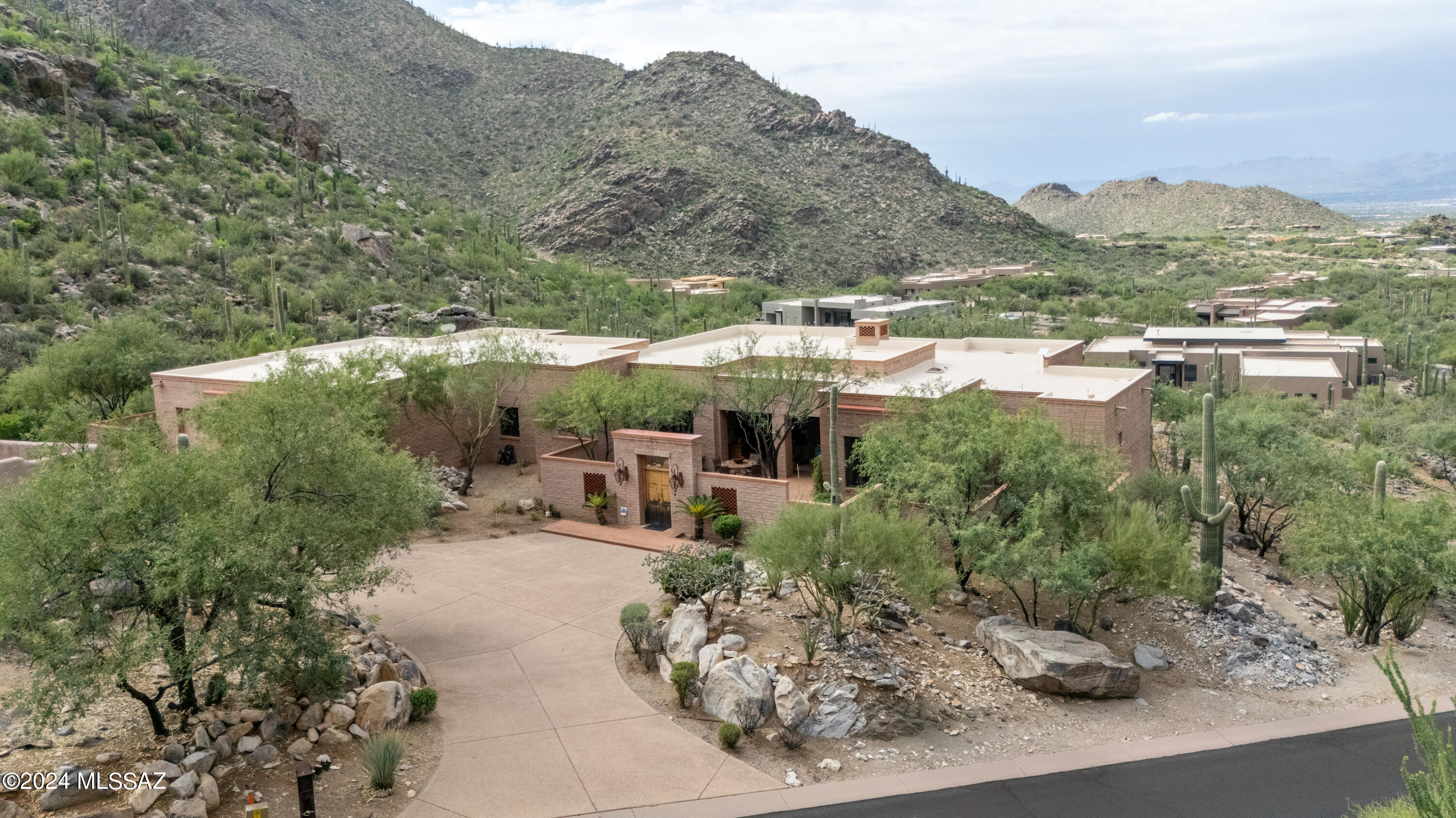 Canyon Pass II At Dove Mountain (49-110) - Residential