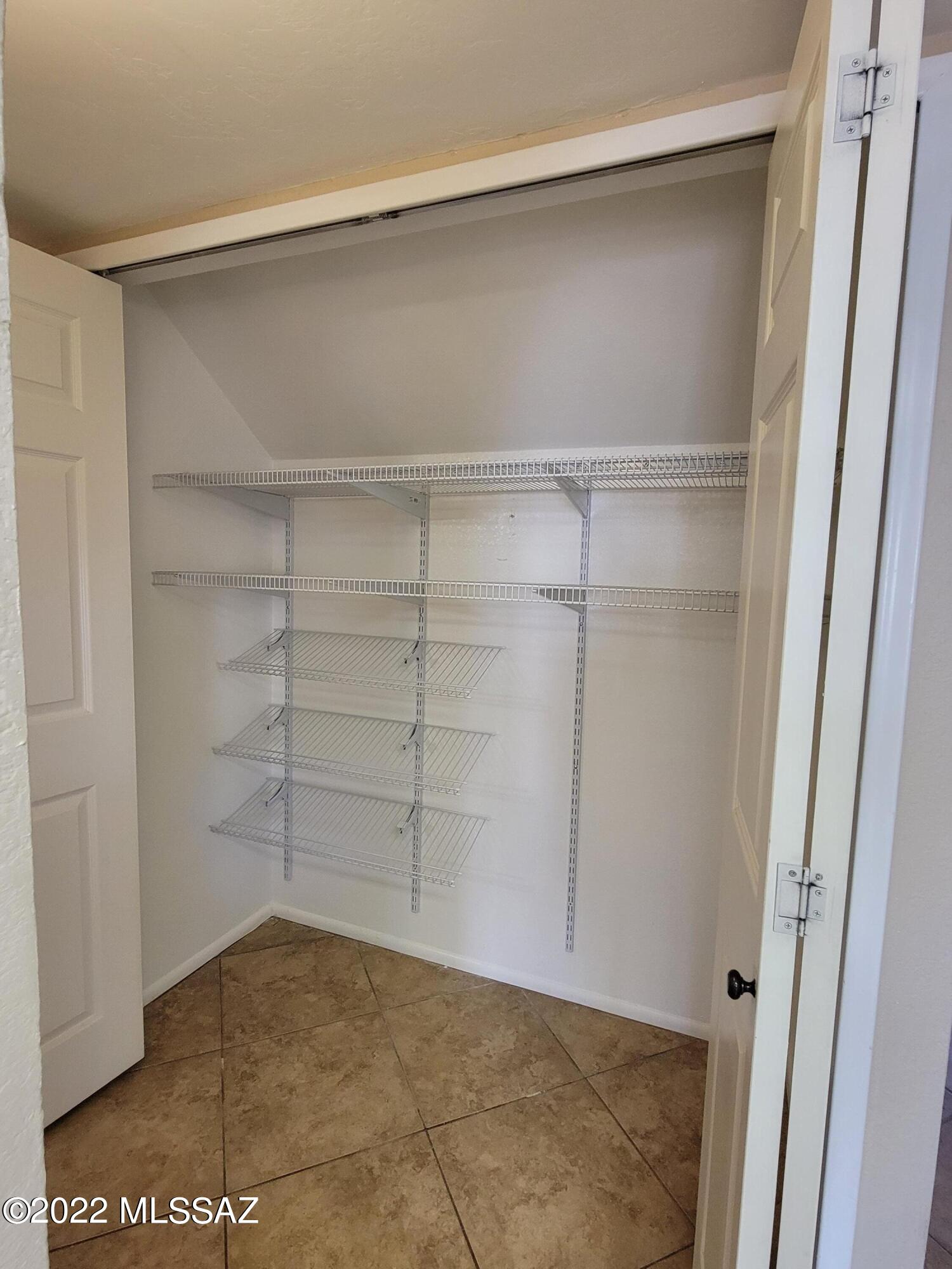 Mountain View Terrace(1-117) - Residential Lease